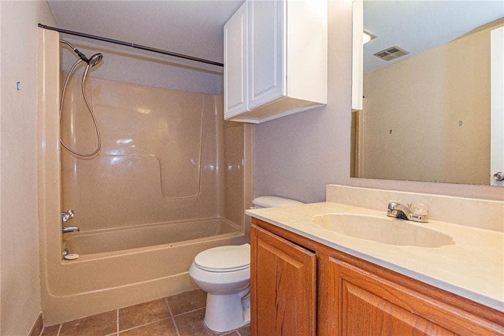 1555 14th Avenue 201, Vero Beach, FL 32960 — photo 11 of 28