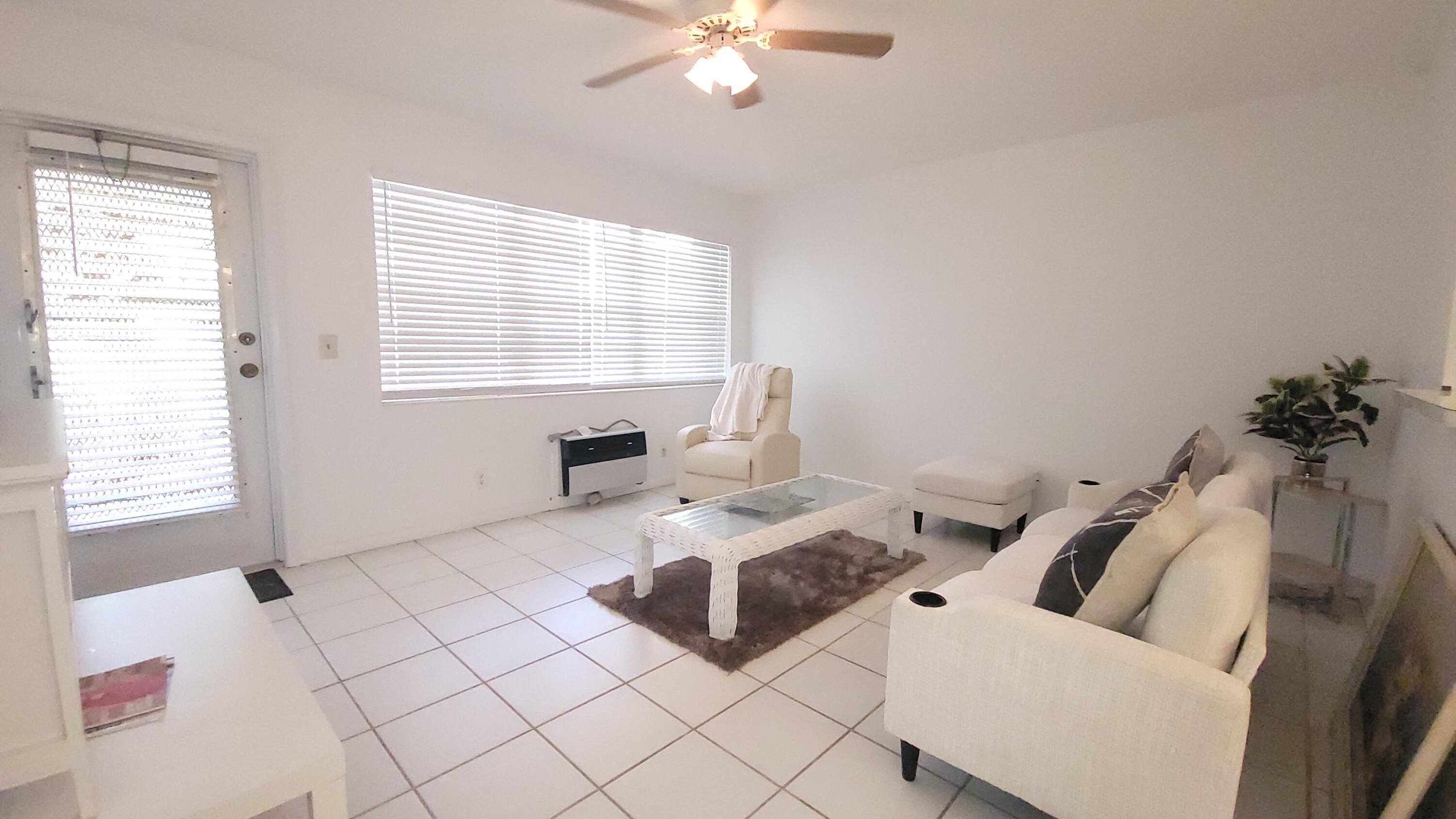 319 Chatham P, West Palm Beach, FL 33417 — photo 2 of 41