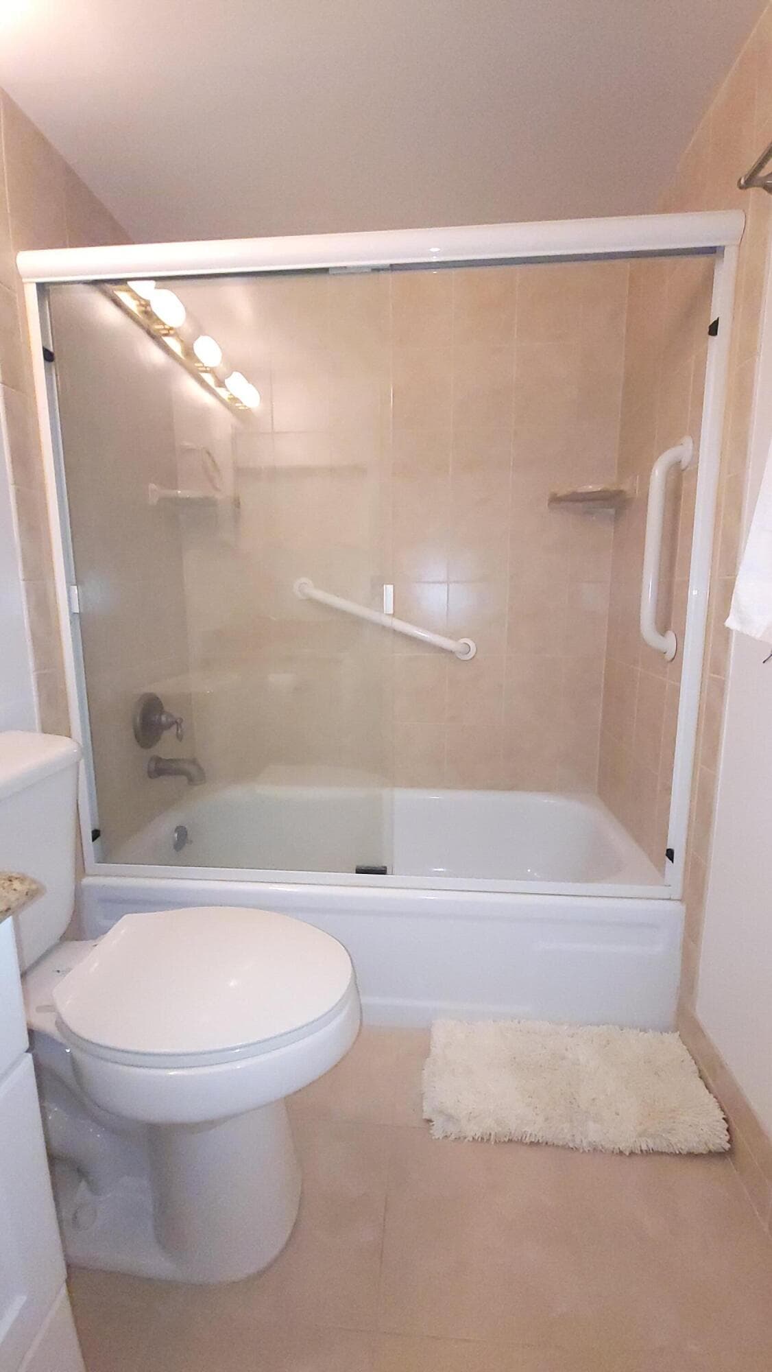 319 Chatham P, West Palm Beach, FL 33417 — photo 10 of 41