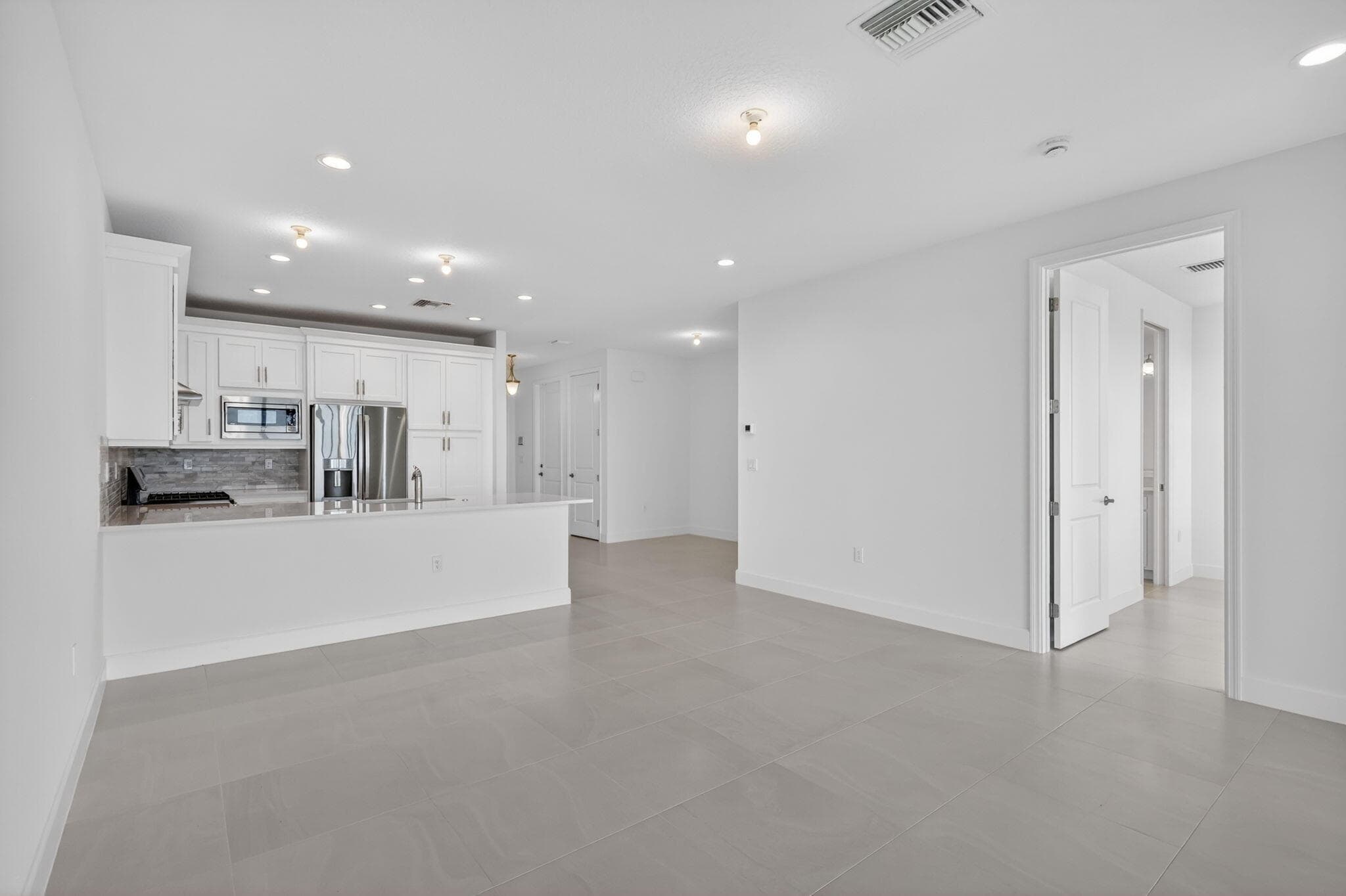 13600 SW Starkissed Lane, Port St. Lucie, FL 34987 — photo 17 of 60