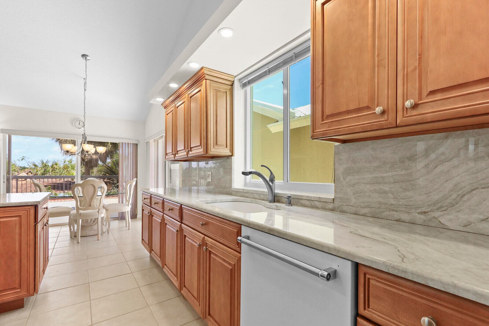 327 Ridge Road, Jupiter, FL 33477 — photo 11 of 55