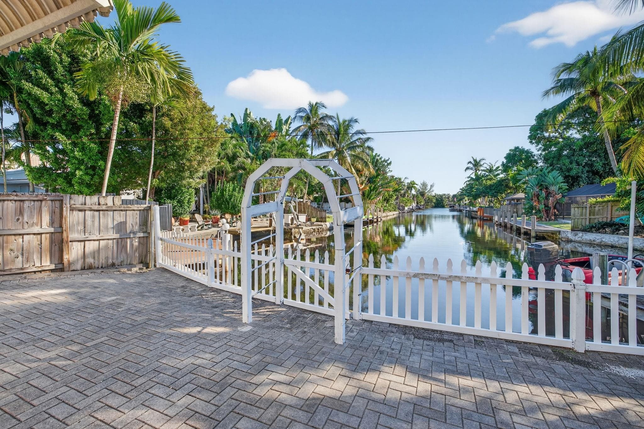 1570 NE 30th Place, Oakland Park, FL 33334 — photo 57 of 76
