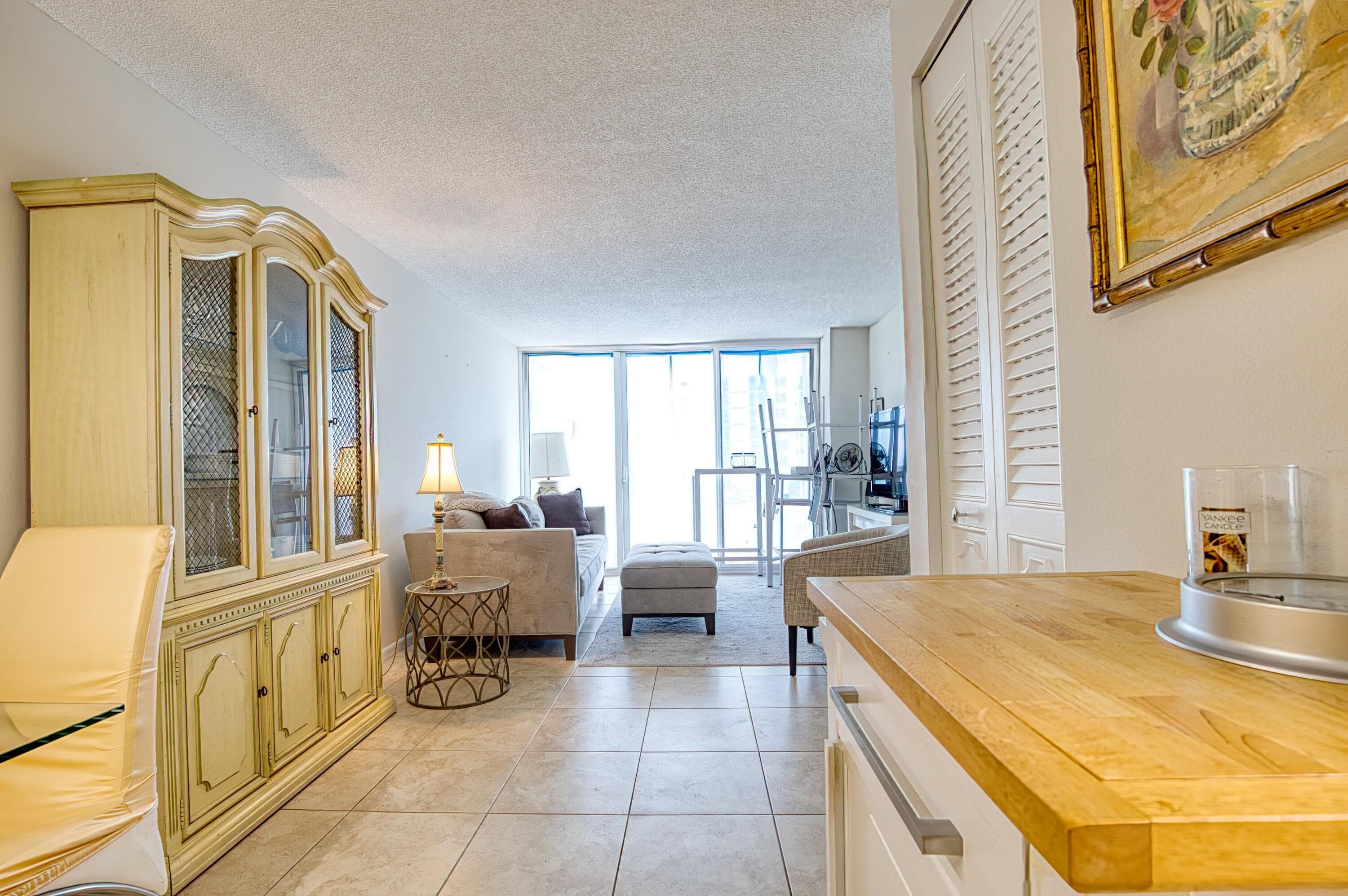 111 Briny Avenue 5-04, Pompano Beach, FL 33062 — photo 9 of 40