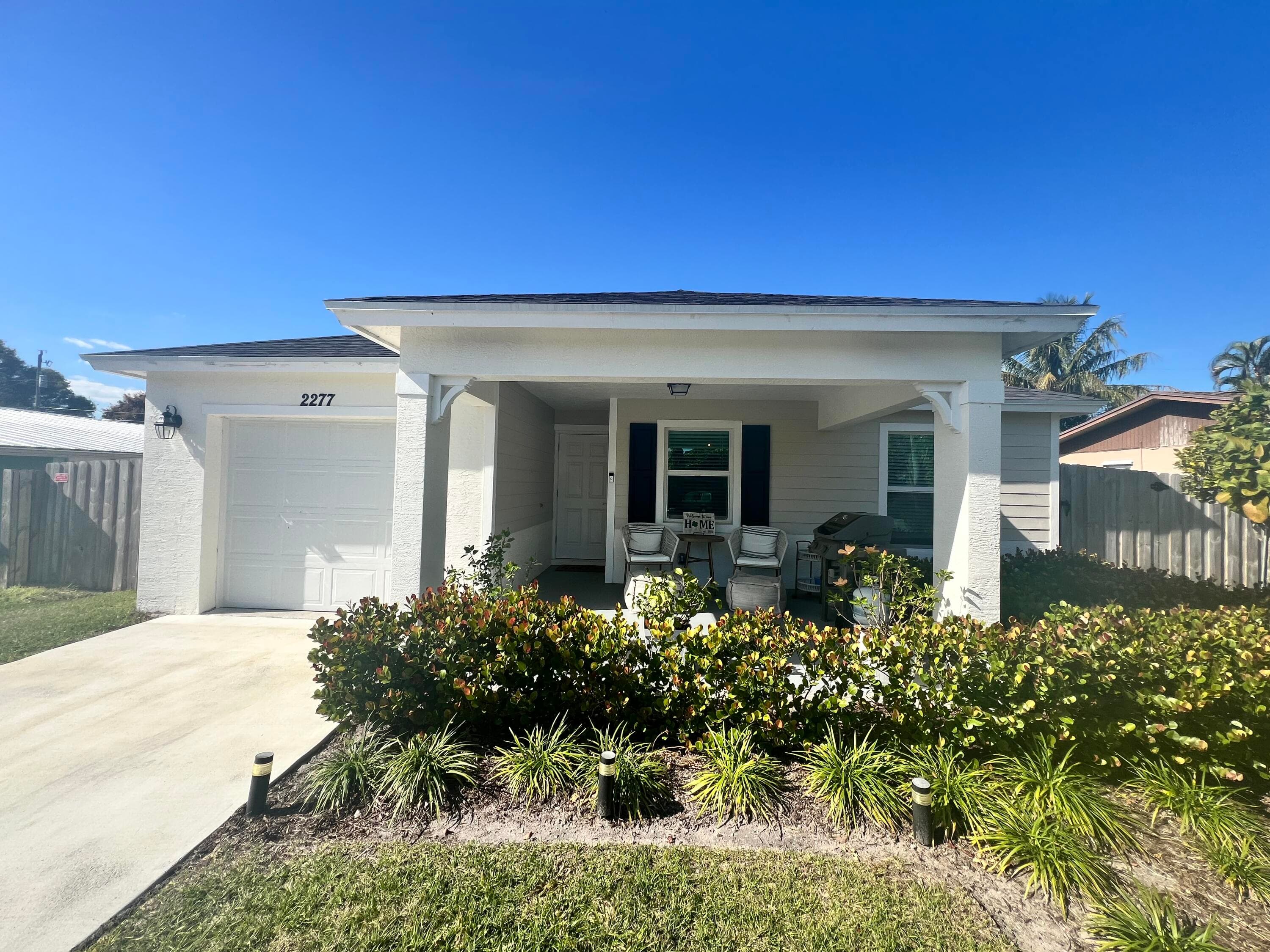 2277 SE Monroe Street, Stuart, FL 34997 — photo 1 of 13