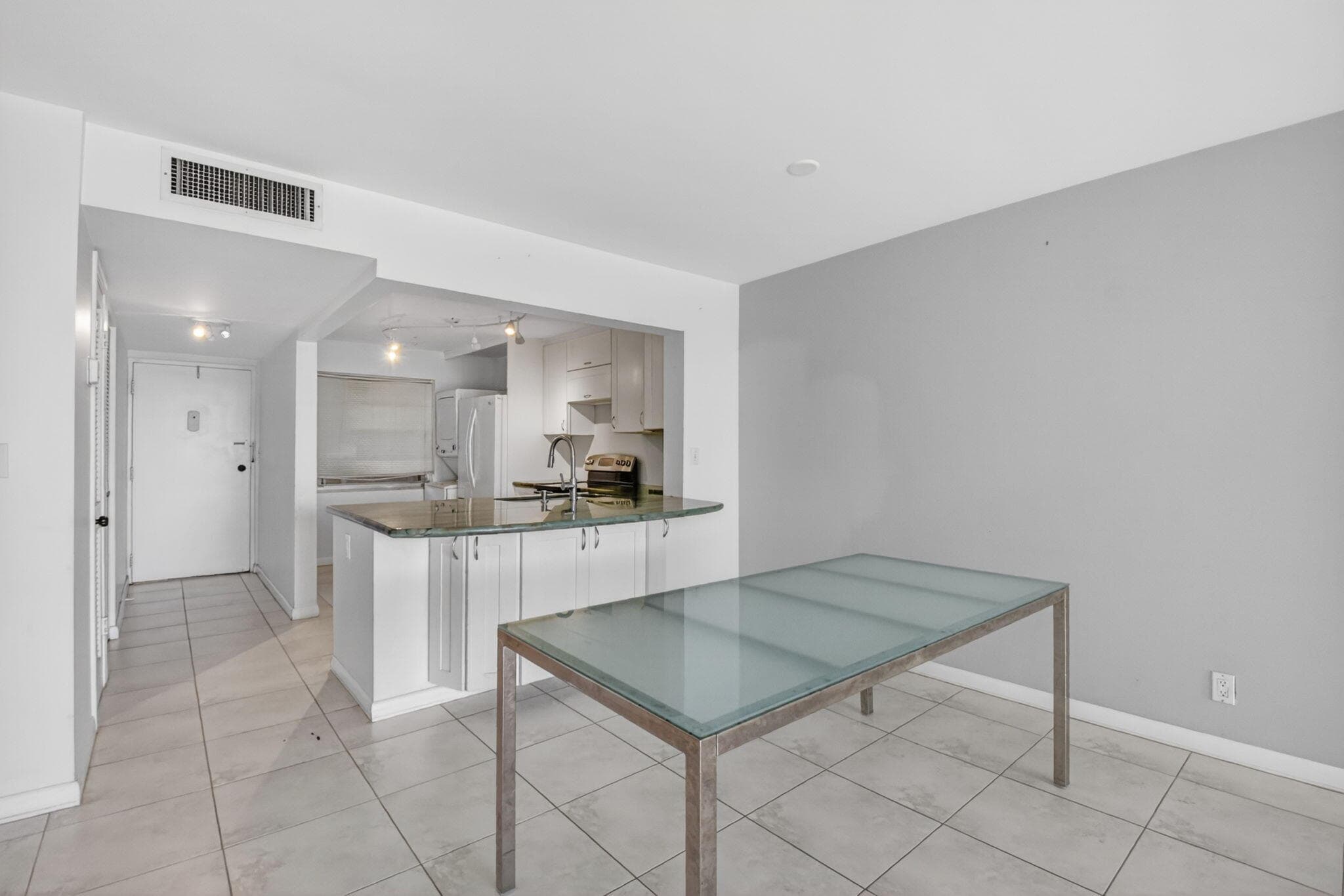 3581 S Ocean Boulevard 3c, South Palm Beach, FL 33480 — photo 11 of 28