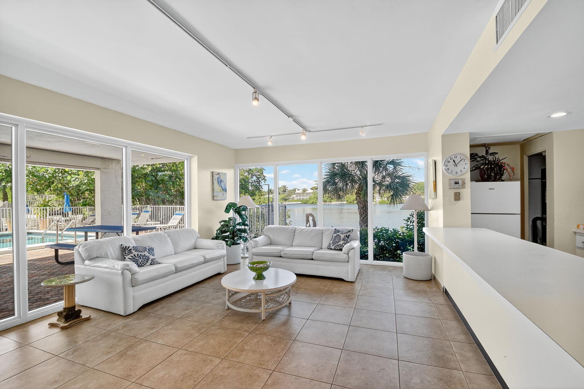 3581 S Ocean Boulevard 3c, South Palm Beach, FL 33480 — photo 25 of 28