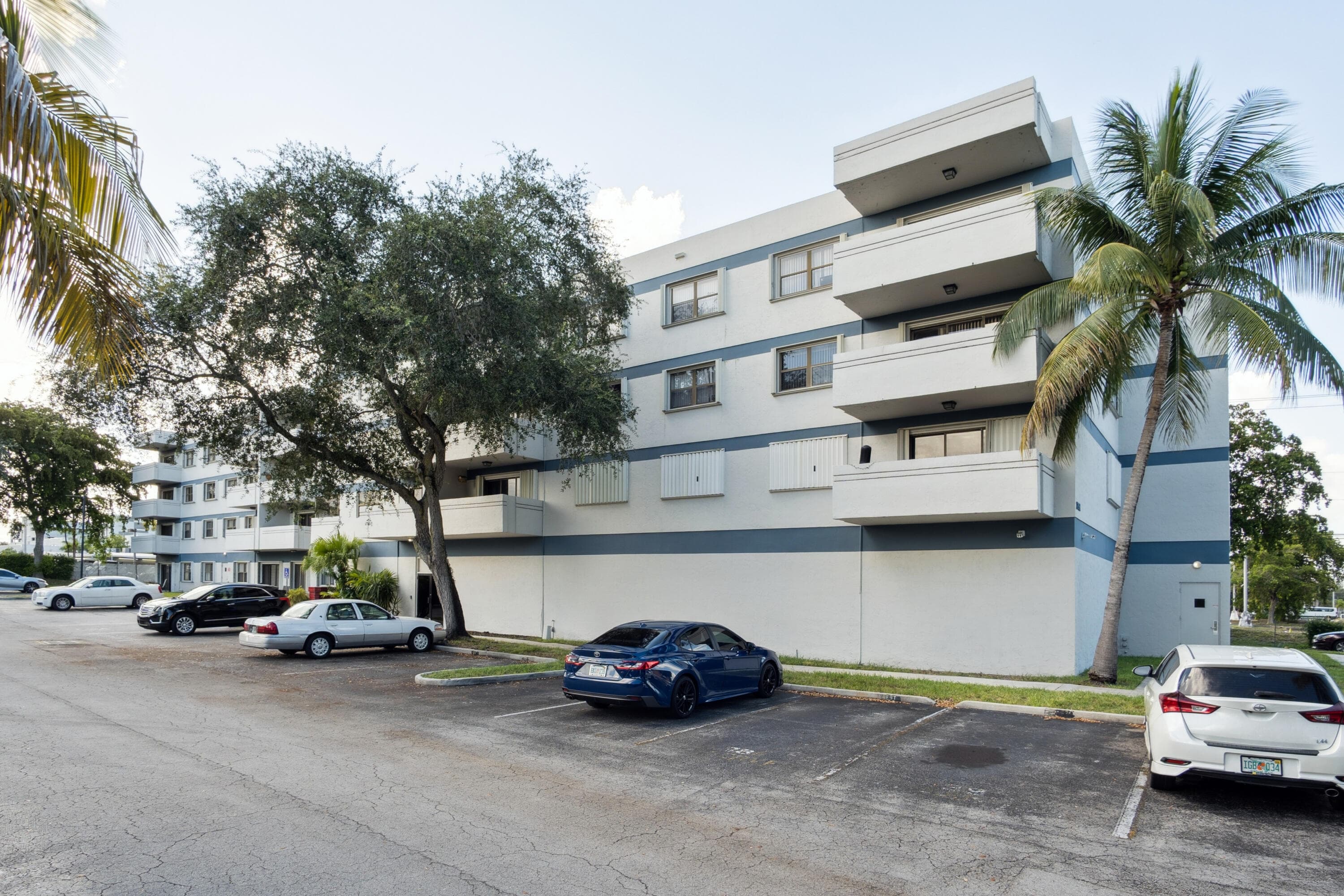 1891 N 61st Avenue 206, Hollywood, FL 33024 — photo 16 of 17