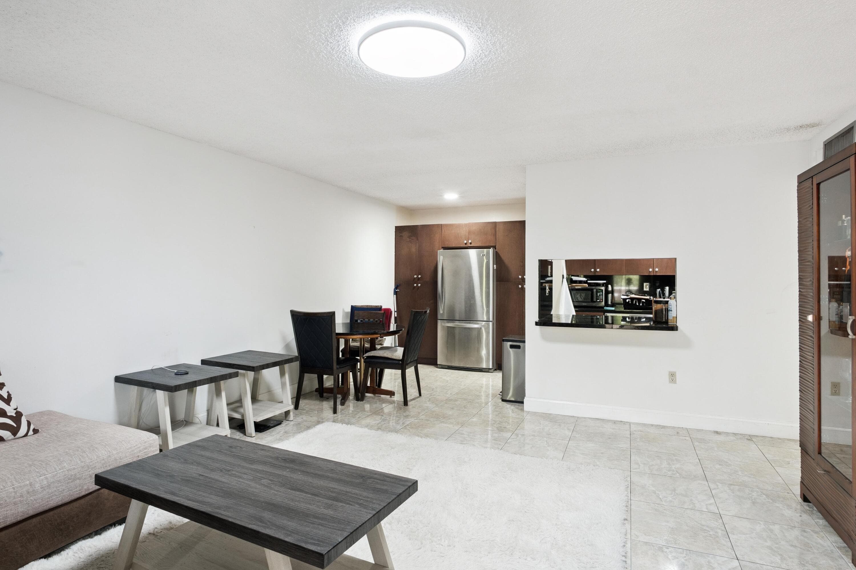 1891 N 61st Avenue 206, Hollywood, FL 33024 — photo 3 of 17