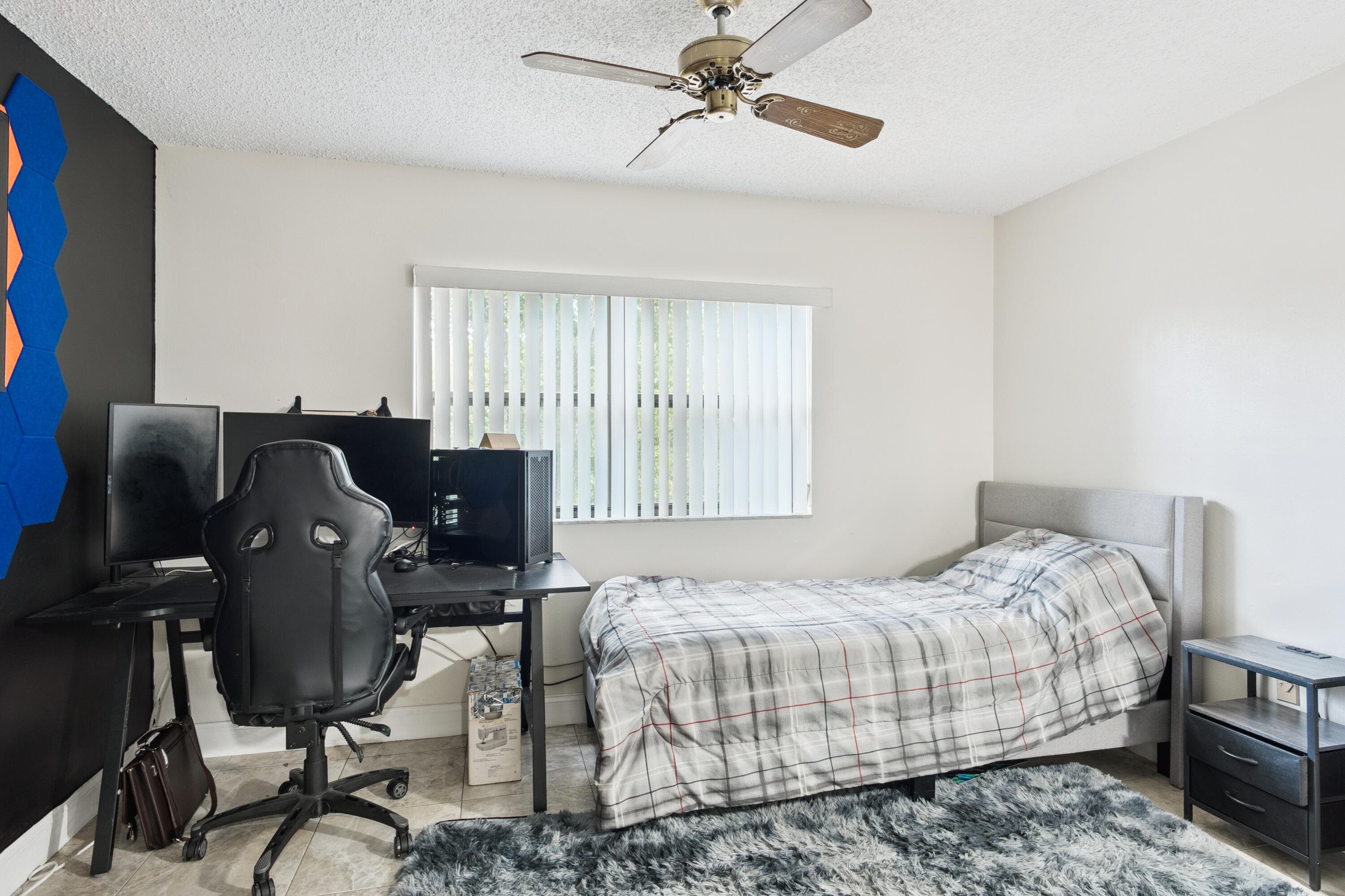 1891 N 61st Avenue 206, Hollywood, FL 33024 — photo 12 of 17