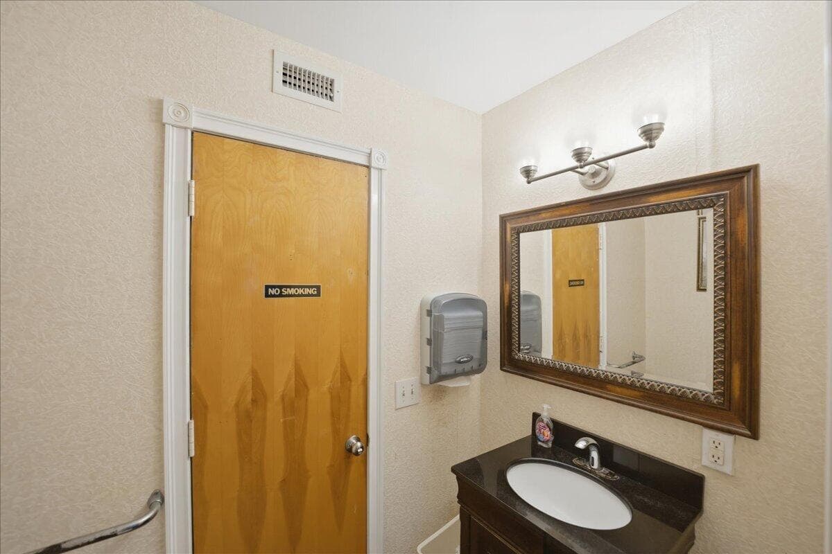 1514 SE Port St Lucie Boulevard, Port St. Lucie, FL — photo 17 of 44