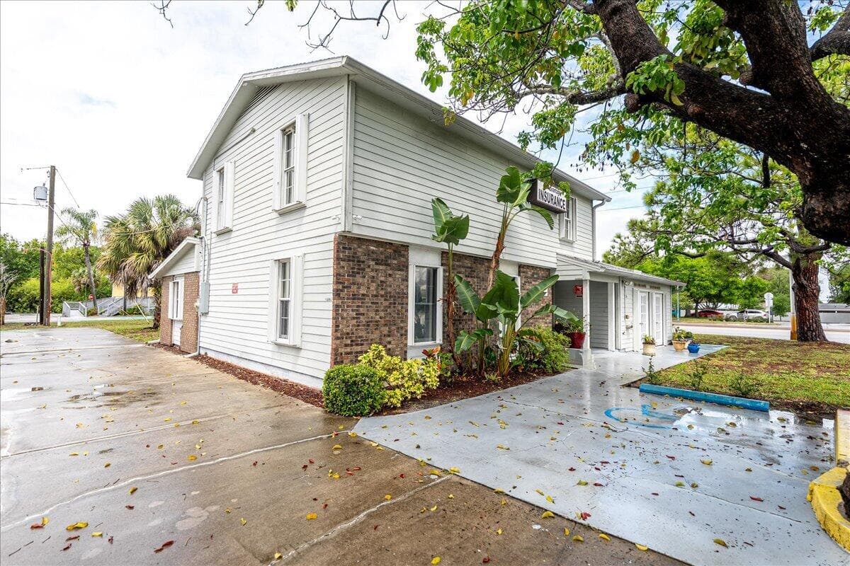 1514 SE Port St Lucie Boulevard, Port St. Lucie, FL — photo 40 of 44