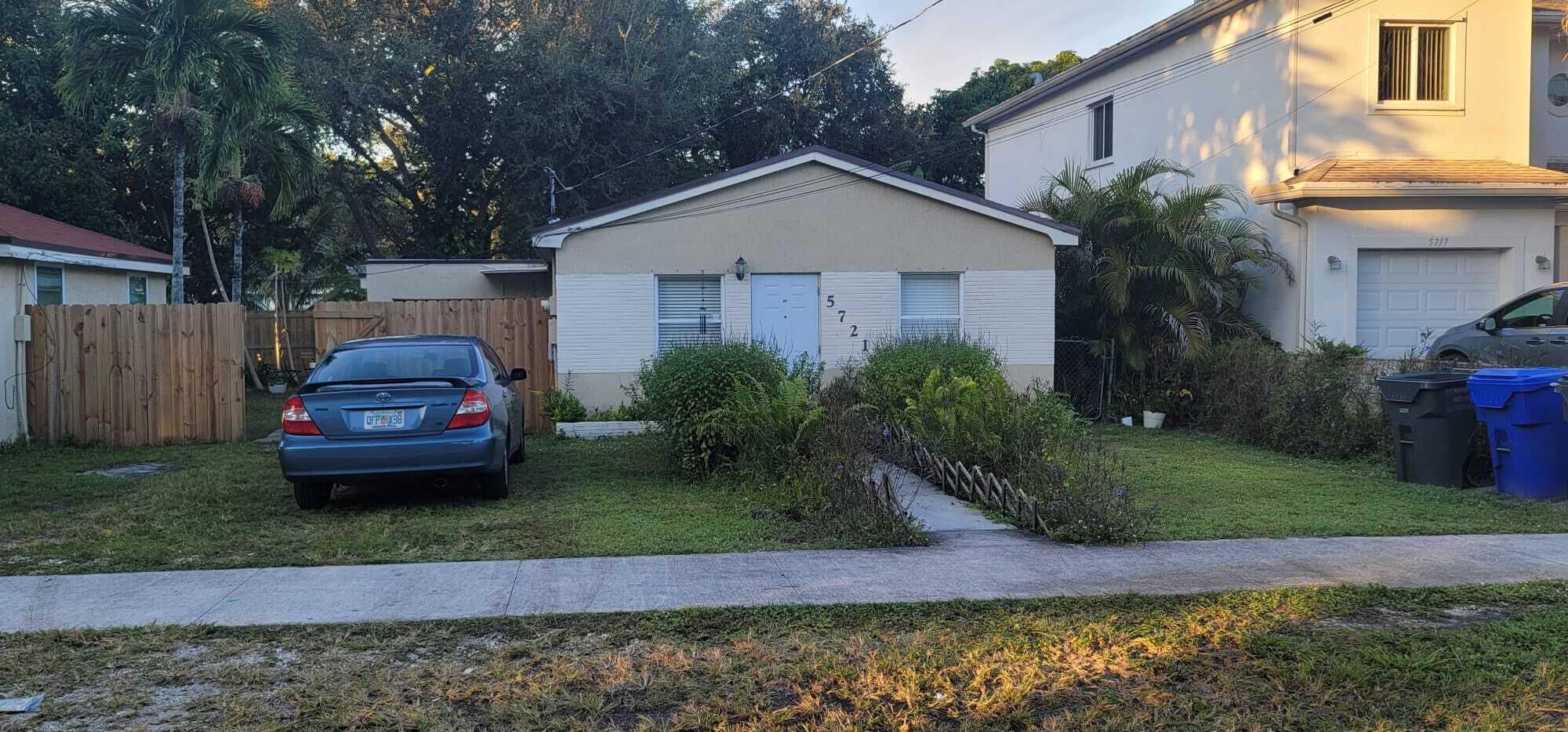 5721 Fillmore Street, Hollywood, FL 33021 — photo 3 of 17