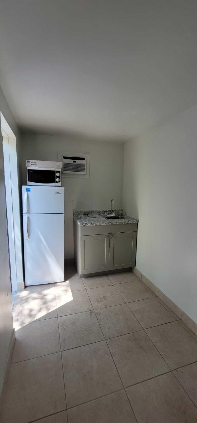 5721 Fillmore Street, Hollywood, FL 33021 — photo 12 of 17