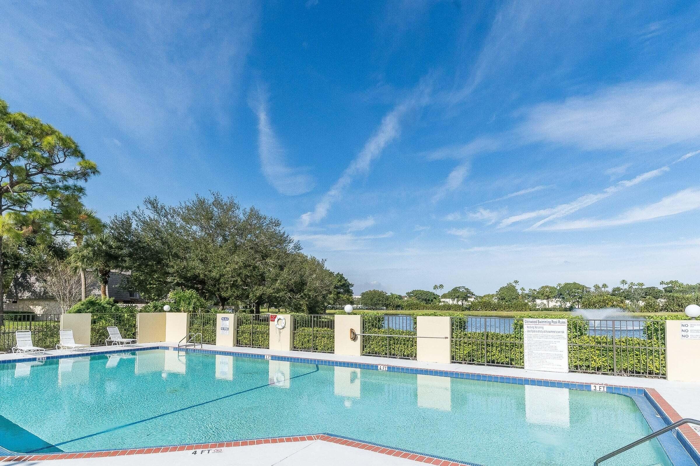 527 5th Terrace, Palm Beach Gardens, FL 33418 — photo 31 of 40