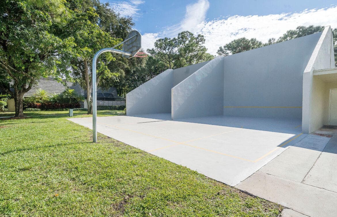 527 5th Terrace, Palm Beach Gardens, FL 33418 — photo 34 of 40