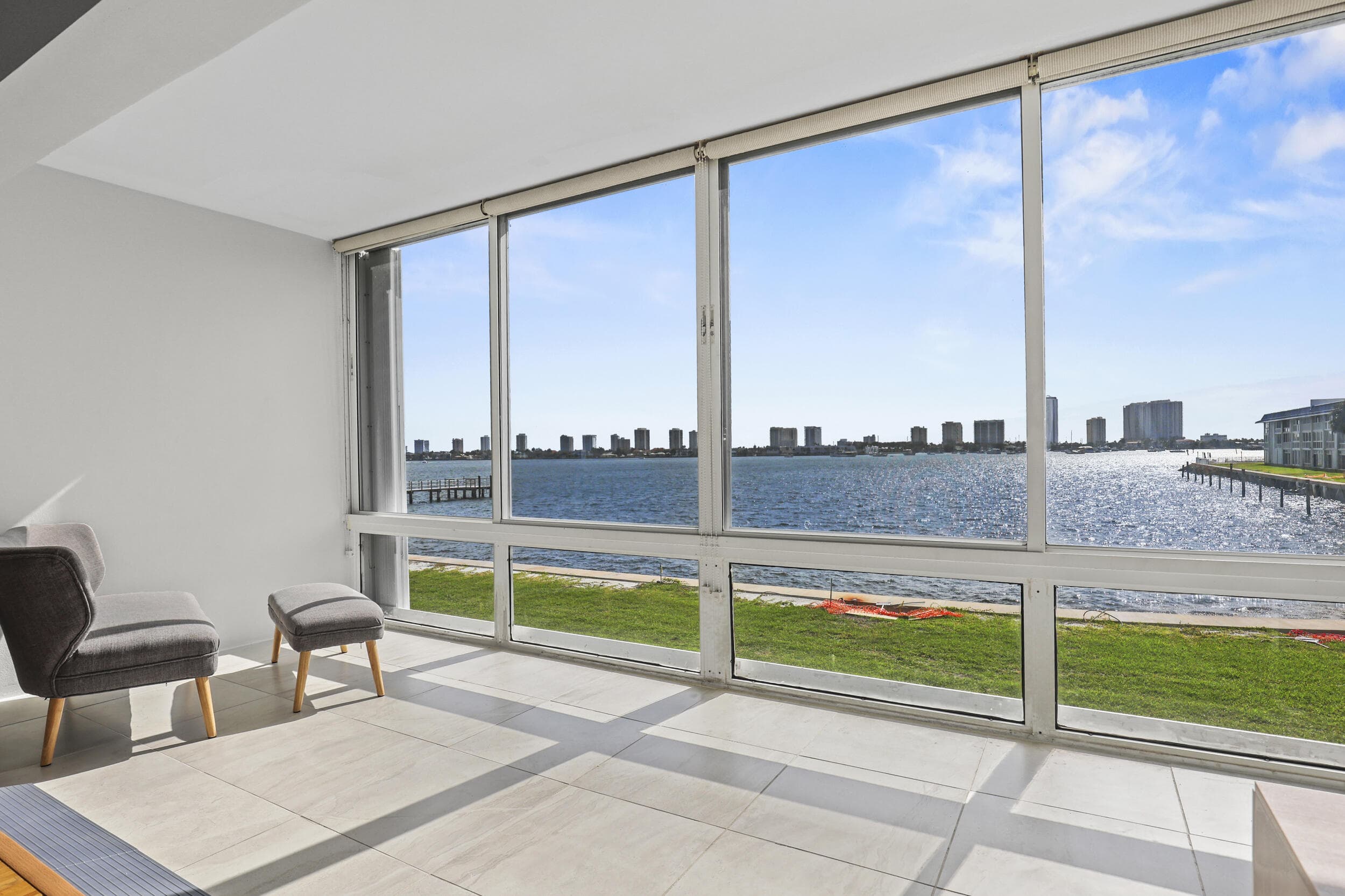 2936 Lake Shore Drive 204, West Palm Beach, FL 33404 — photo 3 of 34