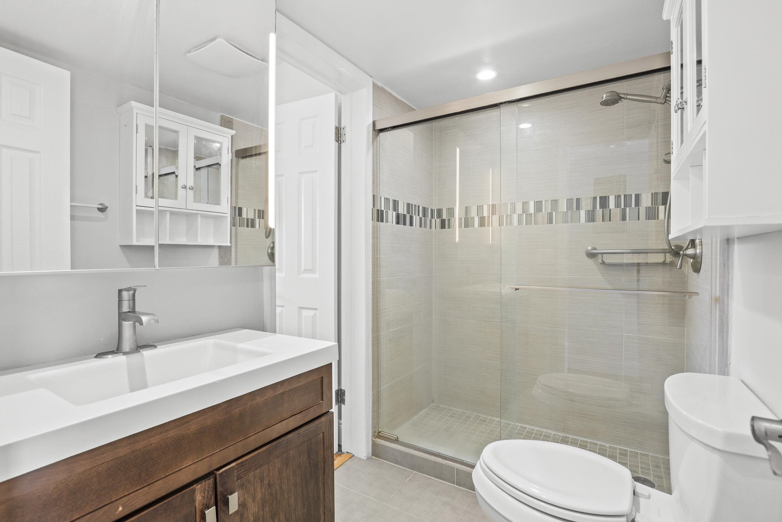 2936 Lake Shore Drive 204, West Palm Beach, FL 33404 — photo 23 of 34