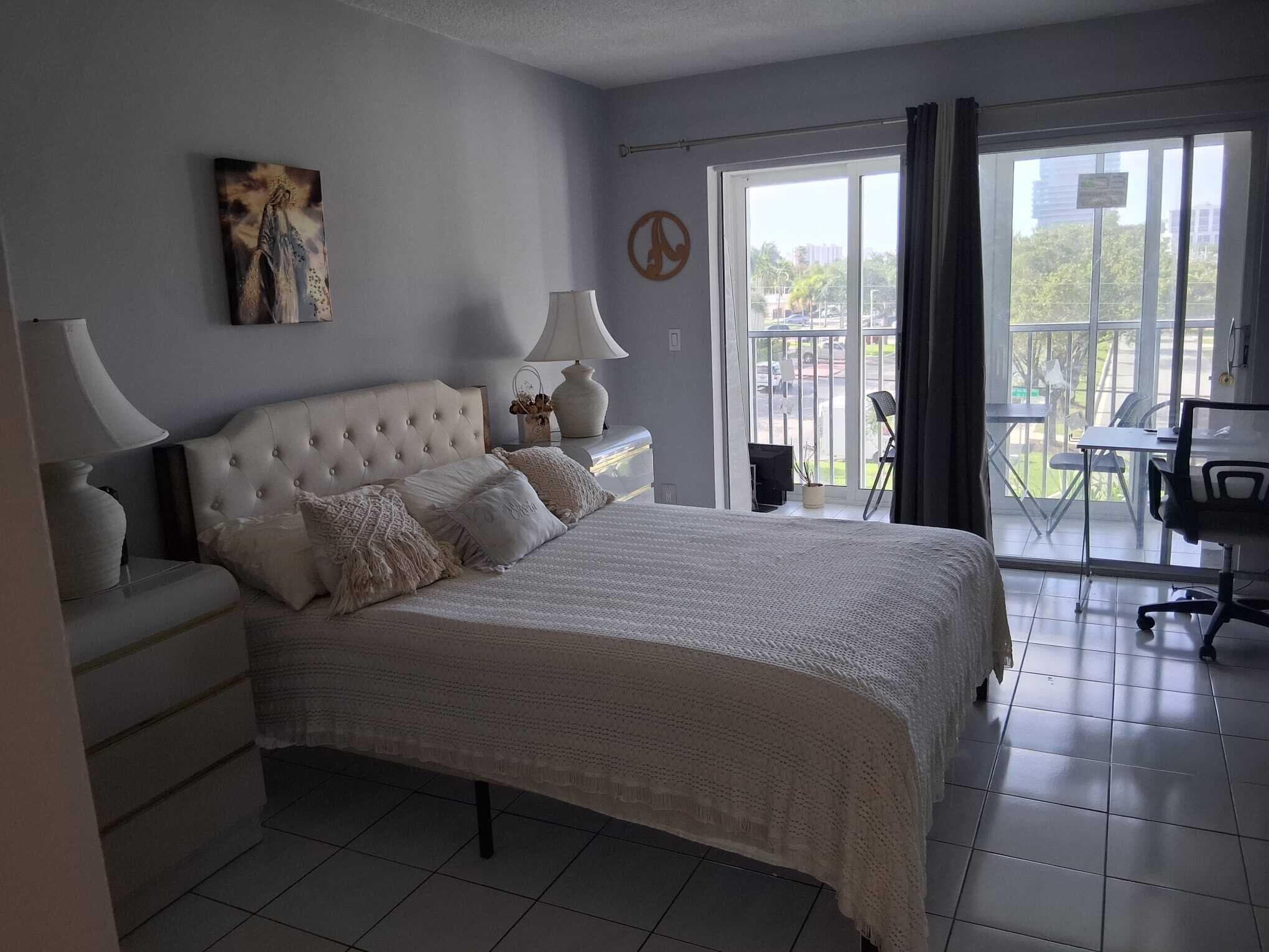 329 SE 3rd Street 302s, Hallandale Beach, FL 33009 — photo 3 of 23
