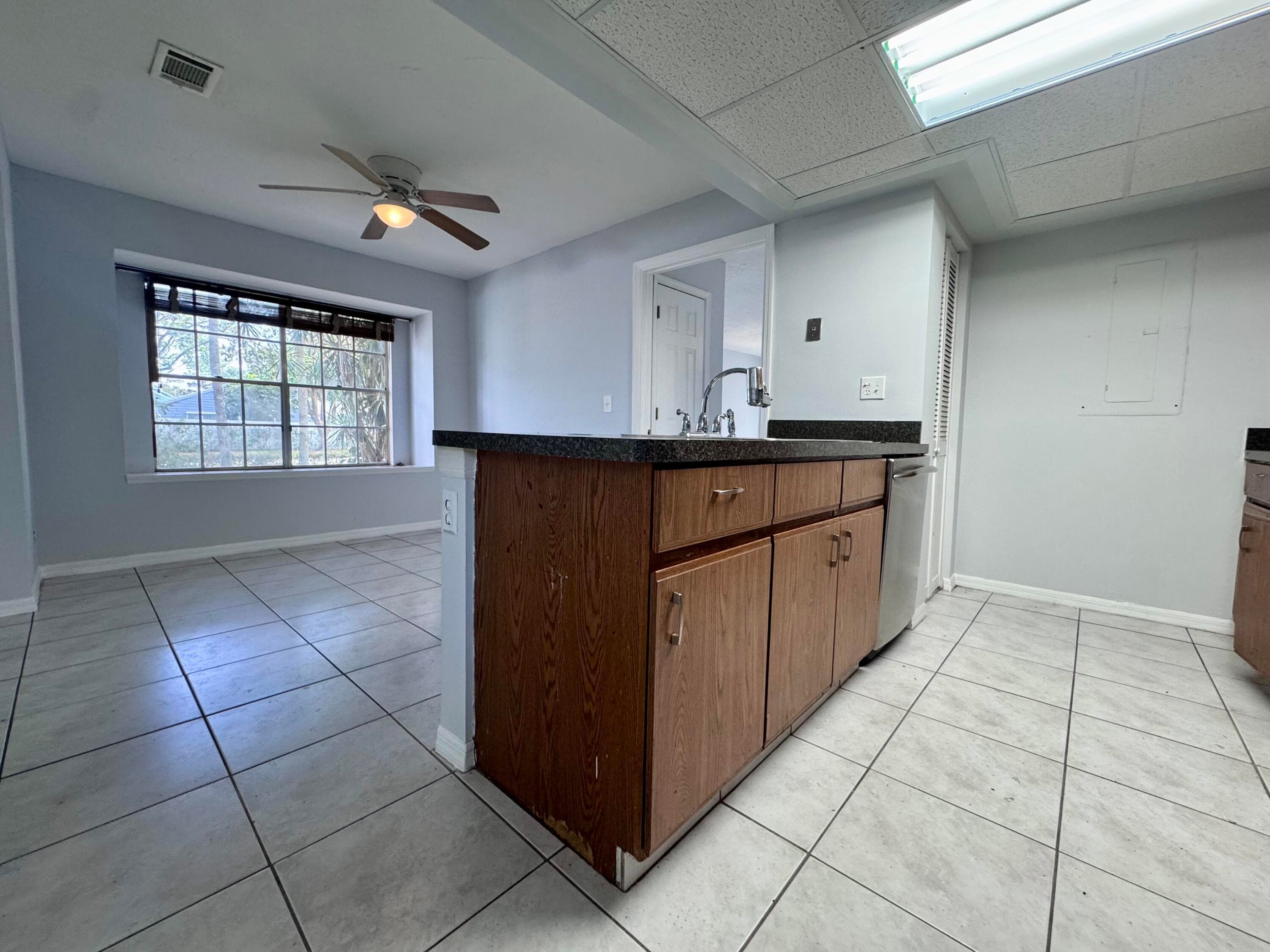5889 Snowdrop Way, West Palm Beach, FL 33415 — photo 5 of 46