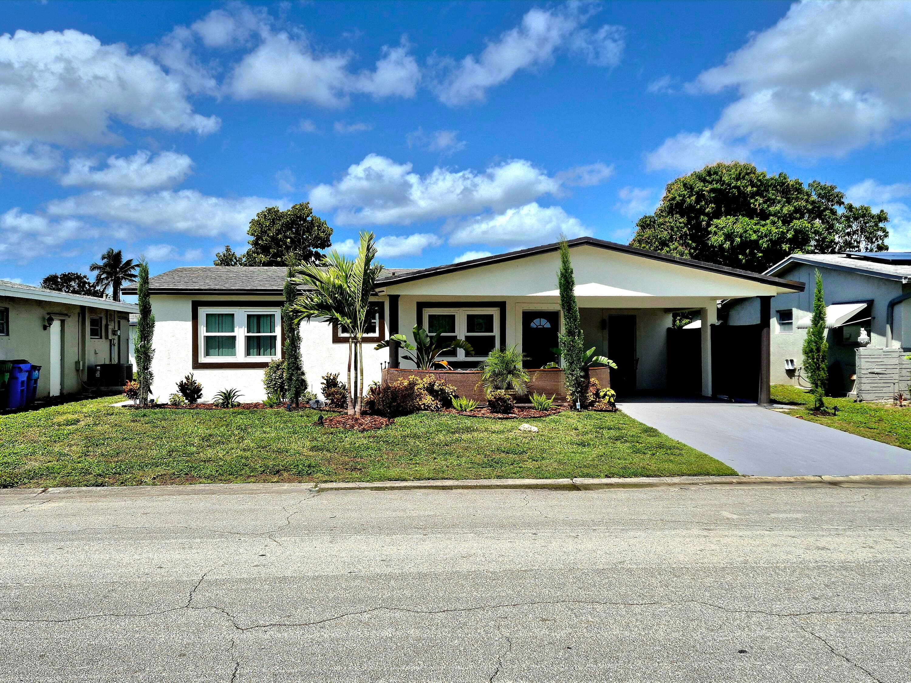 1015 NW 68th Avenue, Margate, FL 33063 — photo 4 of 53