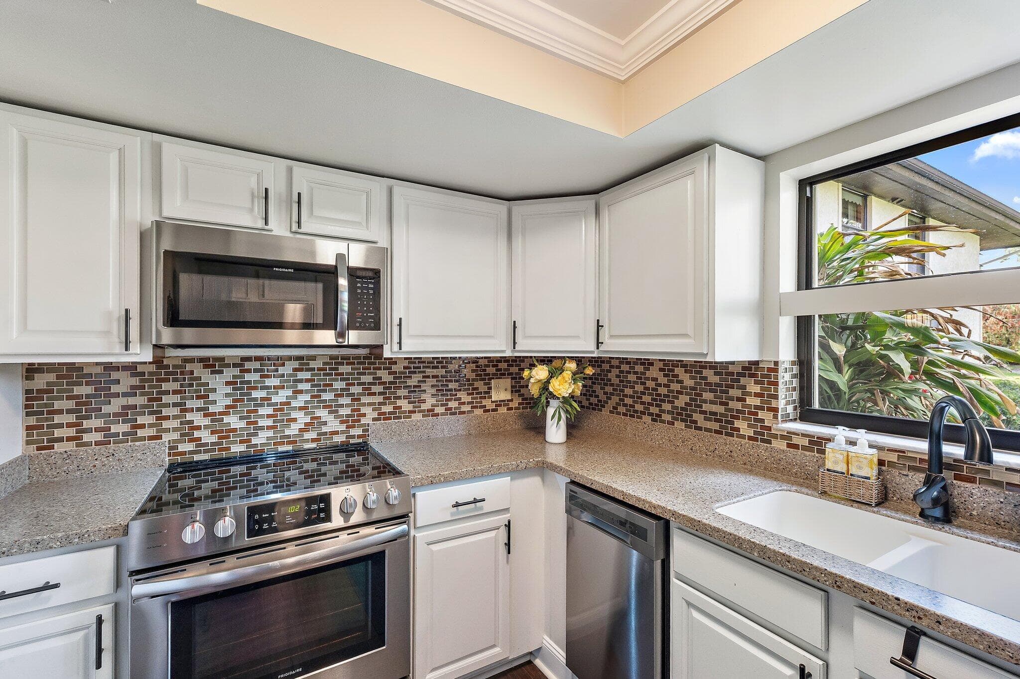 671 SW South River Drive 105, Stuart, FL 34997 — photo 15 of 59