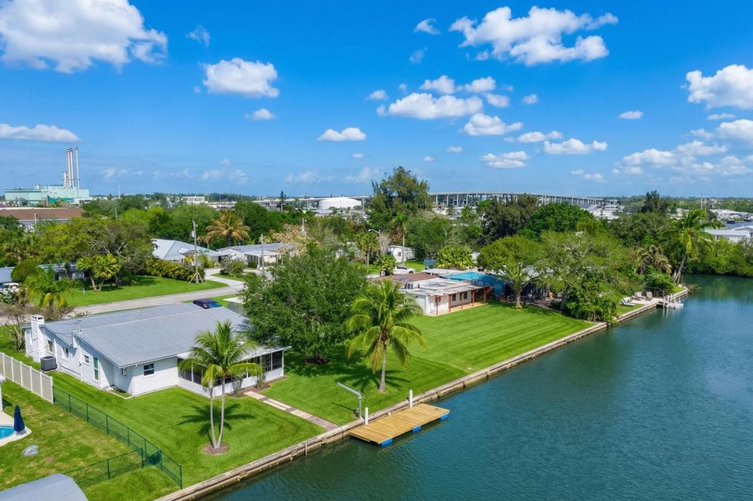 241 14th Place, Vero Beach, FL 32960 — photo 17 of 18