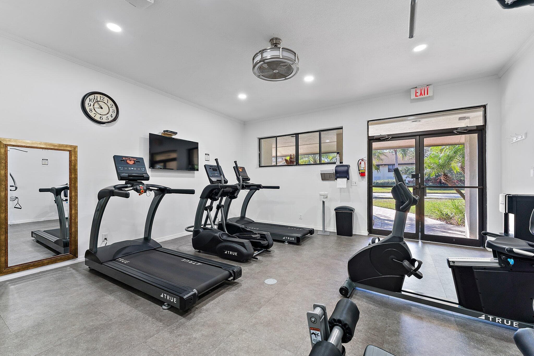 671 SW South River Drive 105, Stuart, FL 34997 — photo 41 of 59