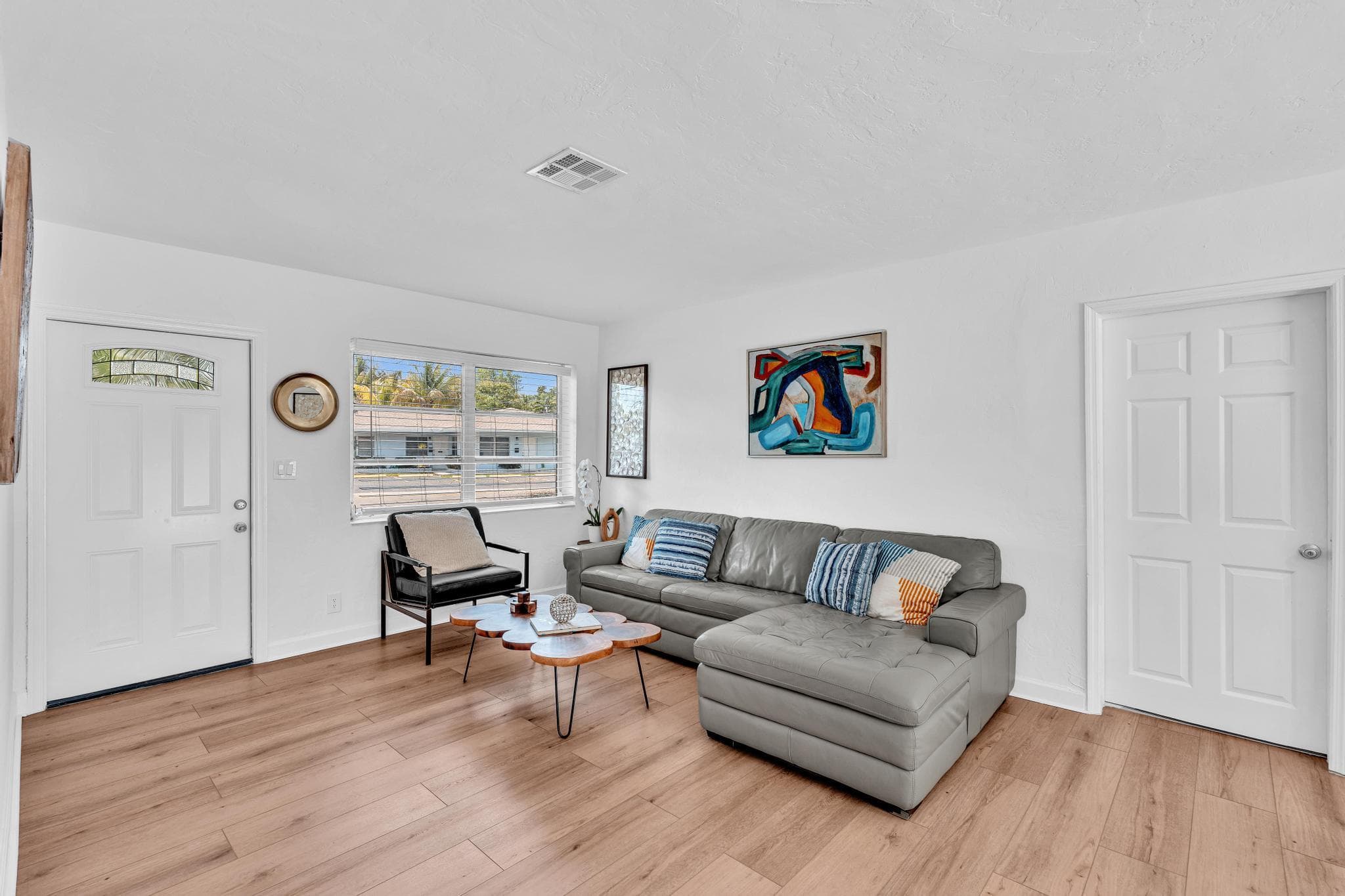 835 NE 16th Street, Fort Lauderdale, FL 33304 — photo 6 of 32