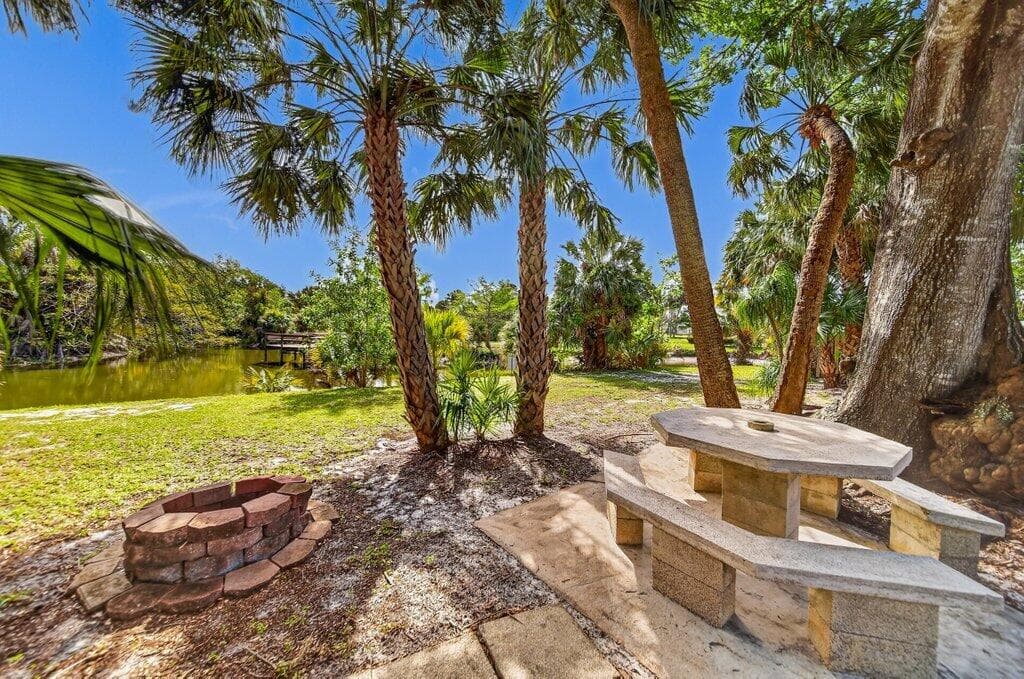 612 SE 6th Street, Stuart, FL 34994 — photo 48 of 50