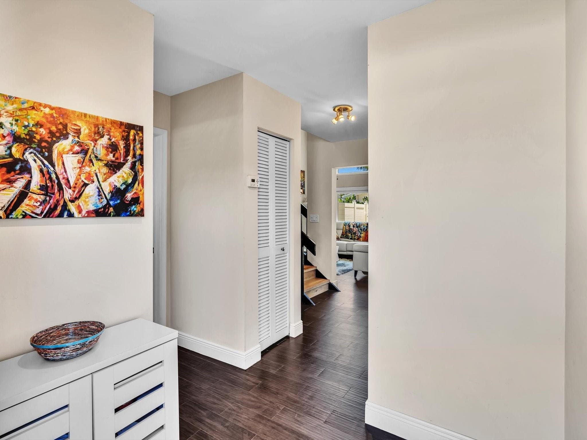 3432 NE 16th Avenue, Oakland Park, FL 33334 — photo 5 of 68