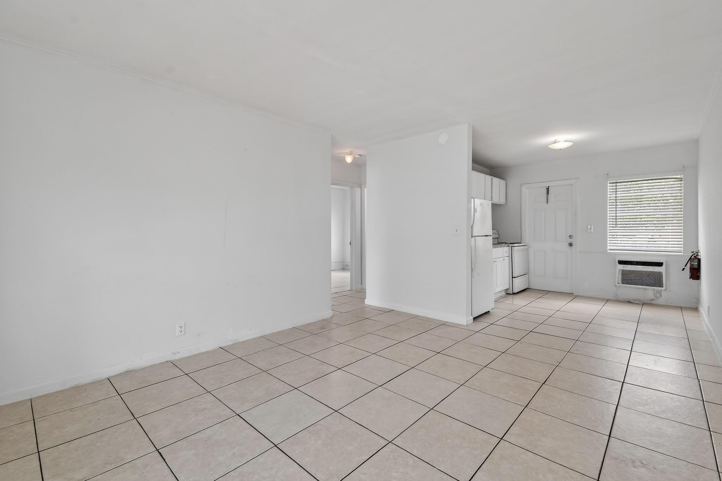 1172 W 34th Street 1, Riviera Beach, FL 33404 — photo 3 of 17