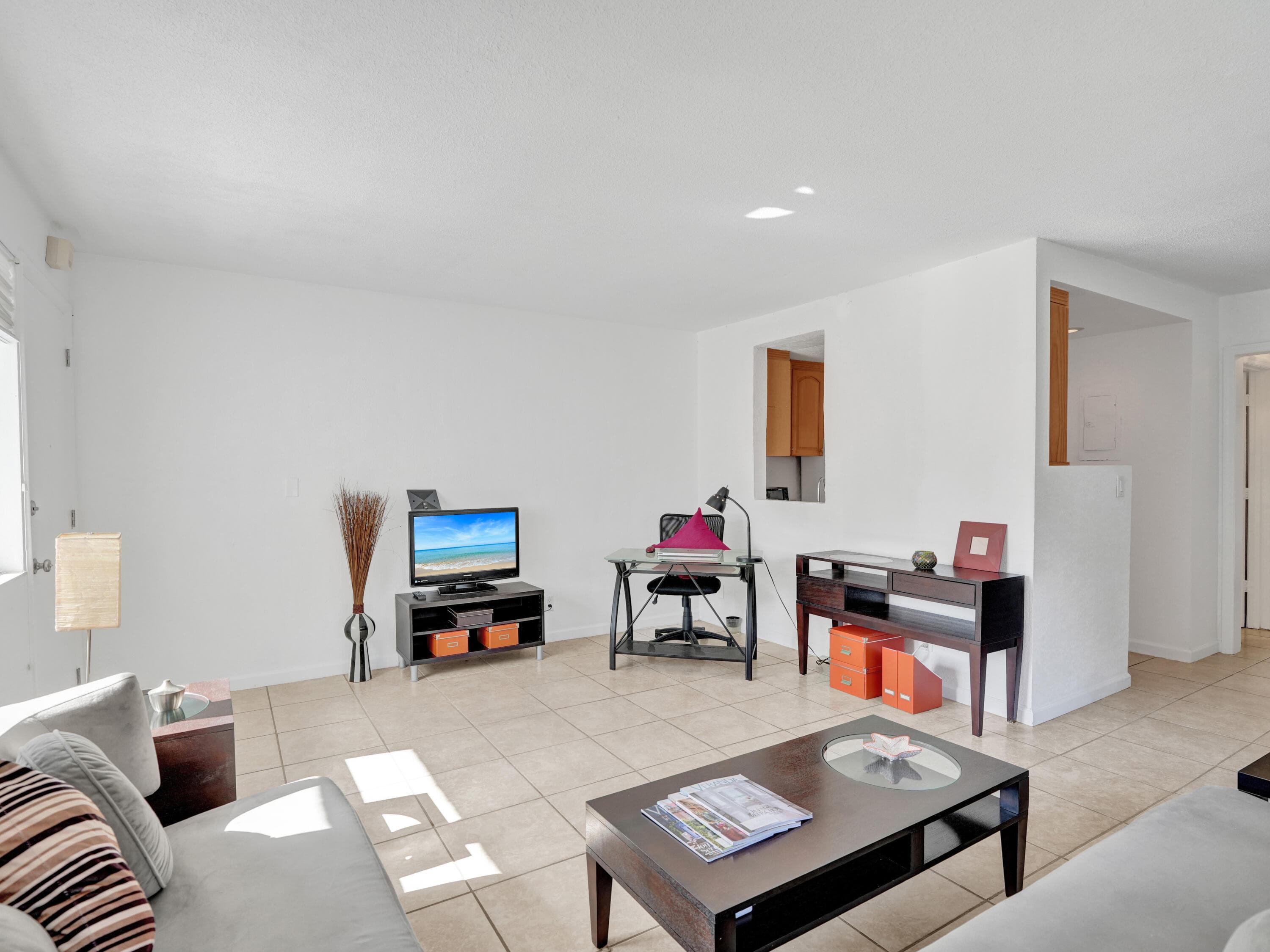 625 Antioch Avenue 110, Fort Lauderdale, FL 33304 — photo 14 of 18