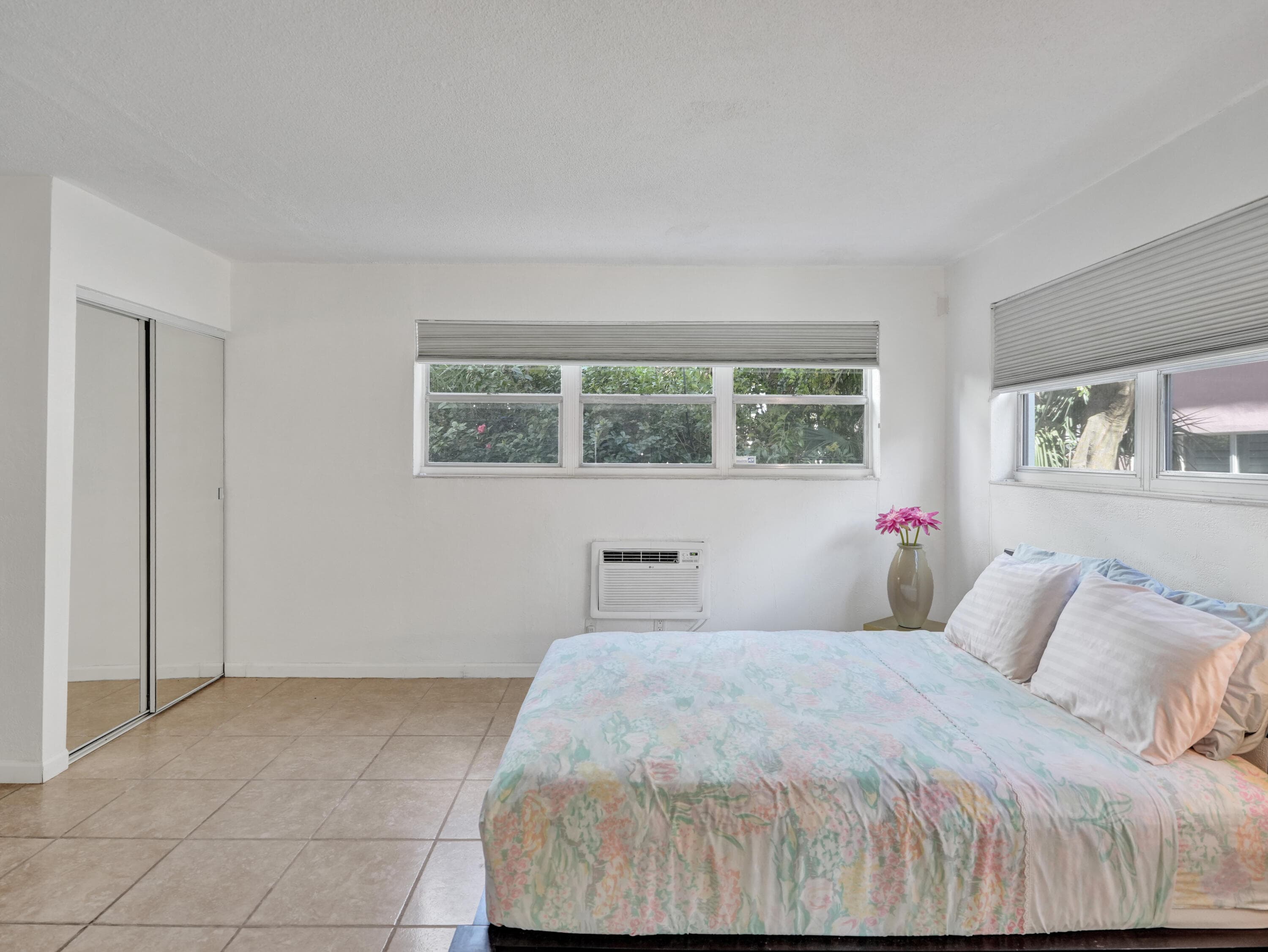 625 Antioch Avenue 110, Fort Lauderdale, FL 33304 — photo 10 of 18