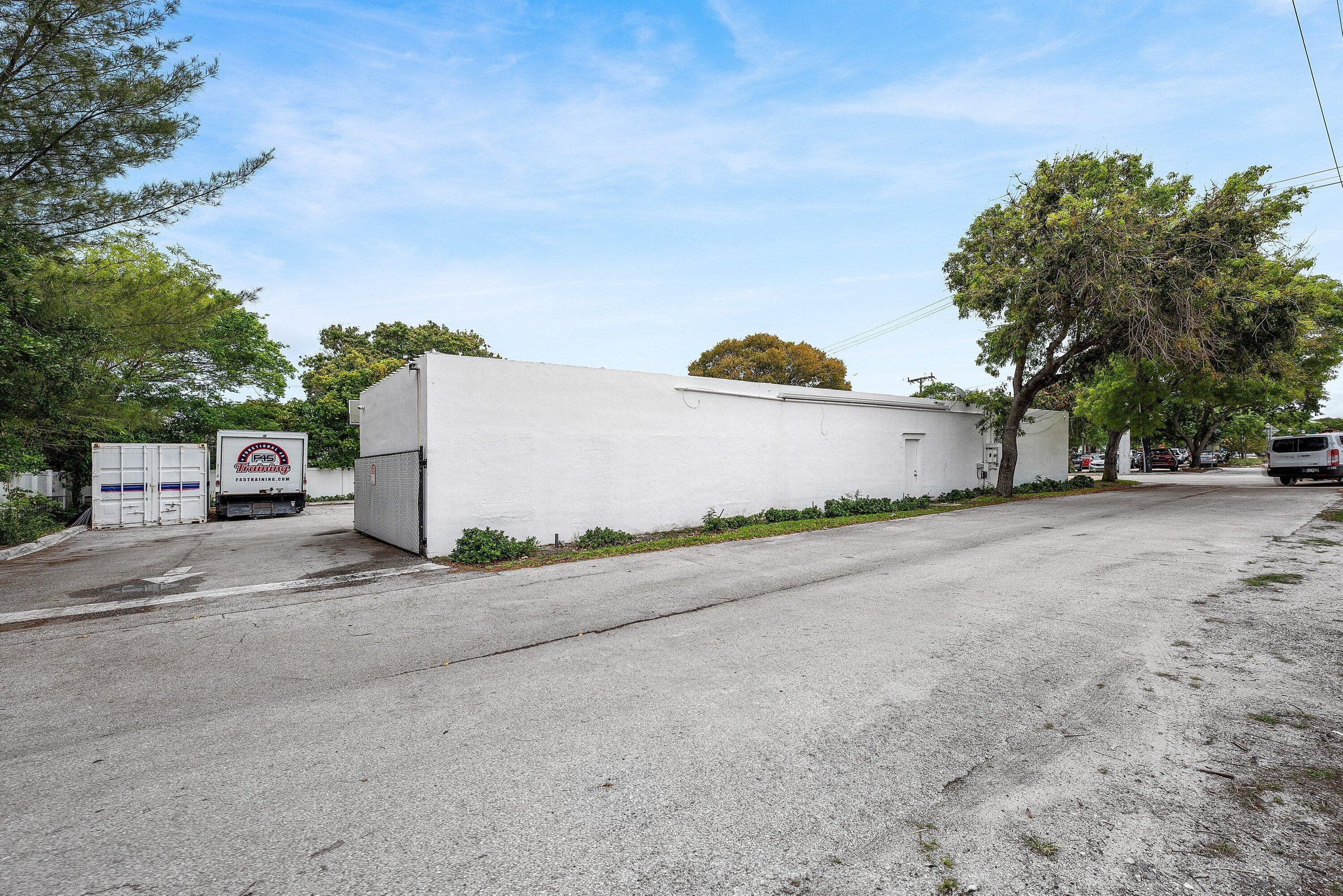 301 NE 1st Street, Delray Beach, FL — photo 10 of 54