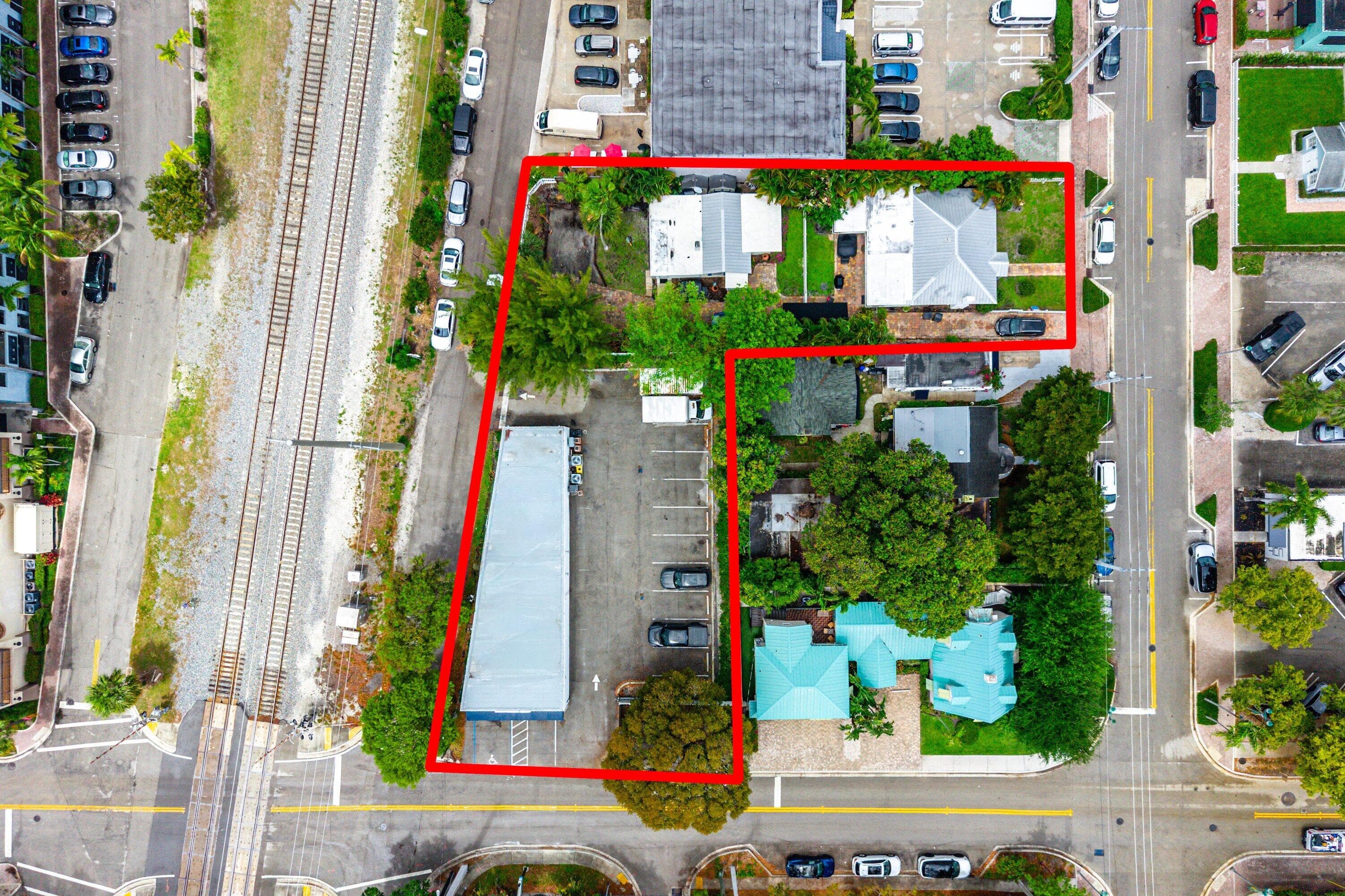 301 NE 1st Street, Delray Beach, FL — photo 1 of 54