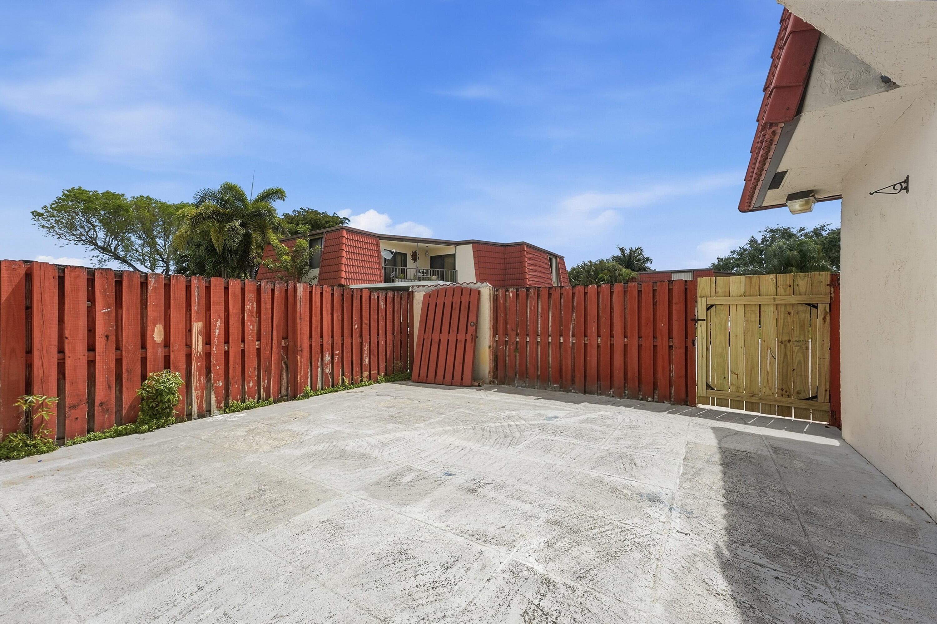 3861 Victoria Drive 3861, West Palm Beach, FL 33406 — photo 5 of 22