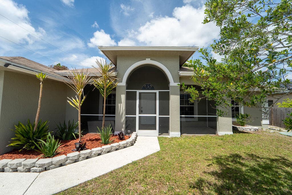 517 SW Paar Drive, Port St. Lucie, FL 34953 — photo 4 of 28