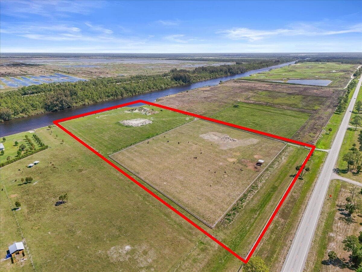 8105 SW Kanner Highway, Indiantown, FL 34956 — photo 4 of 10