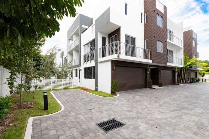 700 NE 14th Avenue 206, Fort Lauderdale, FL 33304 — photo 2 of 73