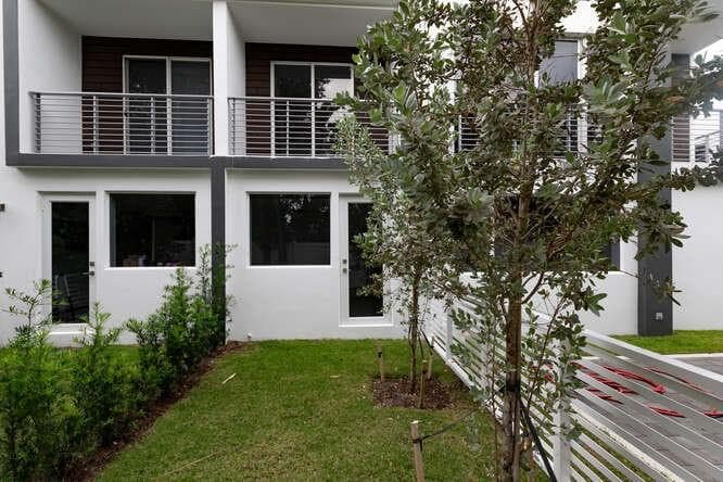 700 NE 14th Avenue 206, Fort Lauderdale, FL 33304 — photo 23 of 73