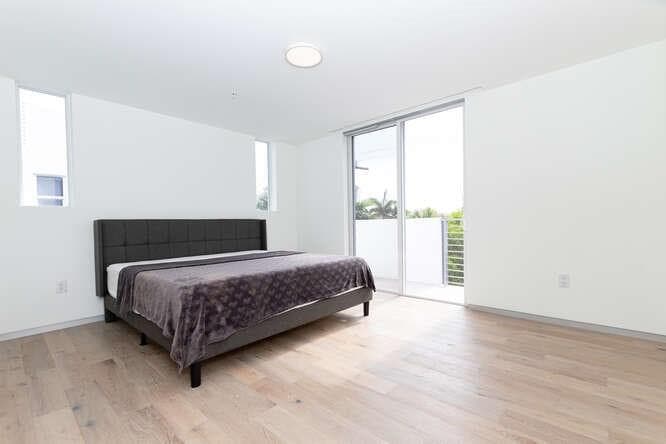 700 NE 14th Avenue 206, Fort Lauderdale, FL 33304 — photo 37 of 73