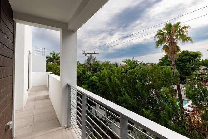 700 NE 14th Avenue 206, Fort Lauderdale, FL 33304 — photo 50 of 73