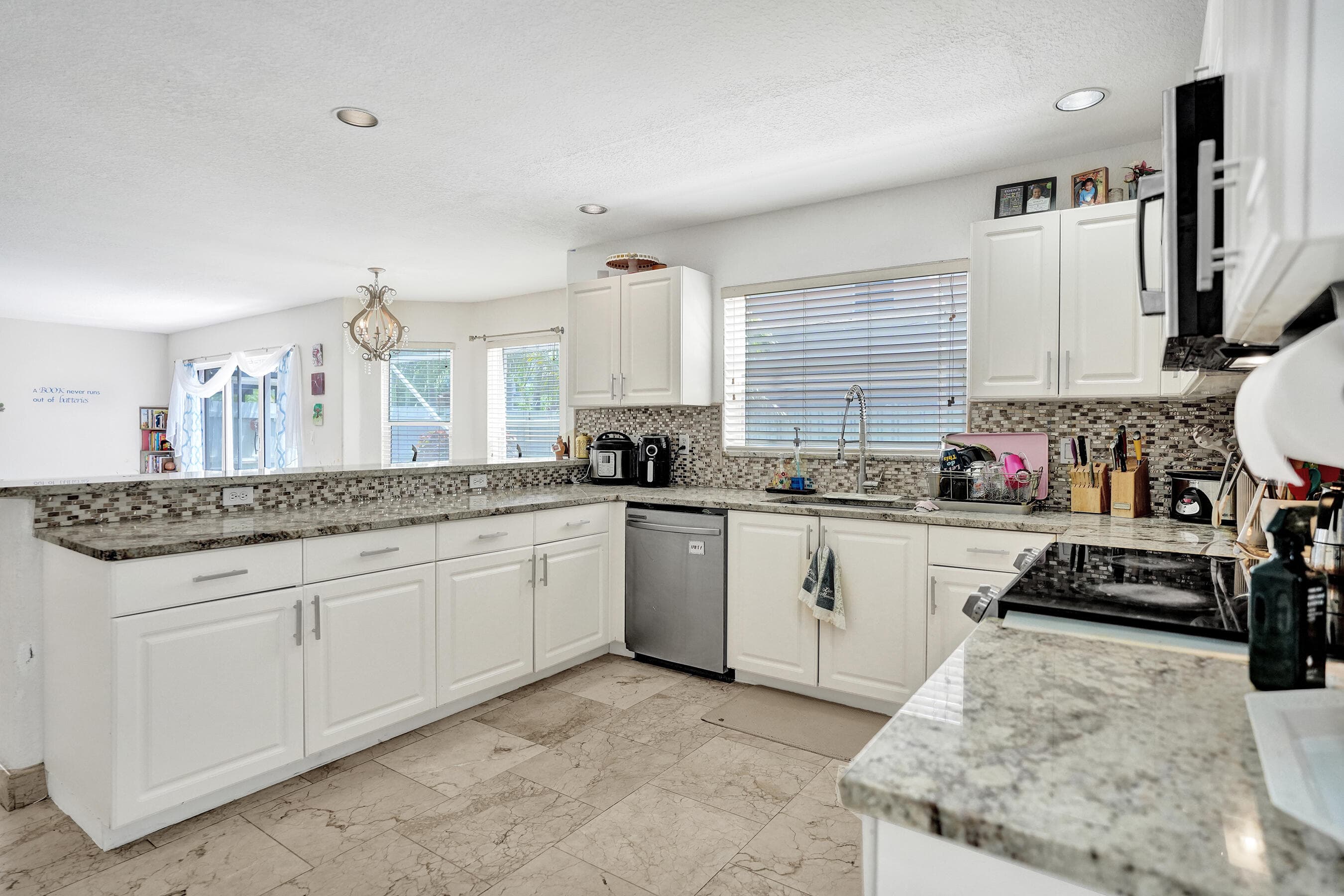 17994 SW 35th Street, Miramar, FL 33029 — photo 11 of 55