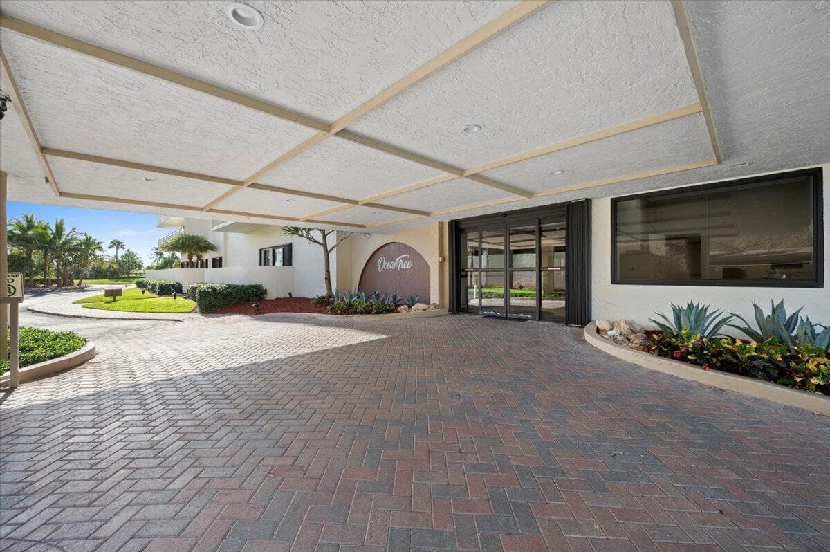 3400 N Ocean Drive 1806, Singer Island, FL 33404 — photo 37 of 55