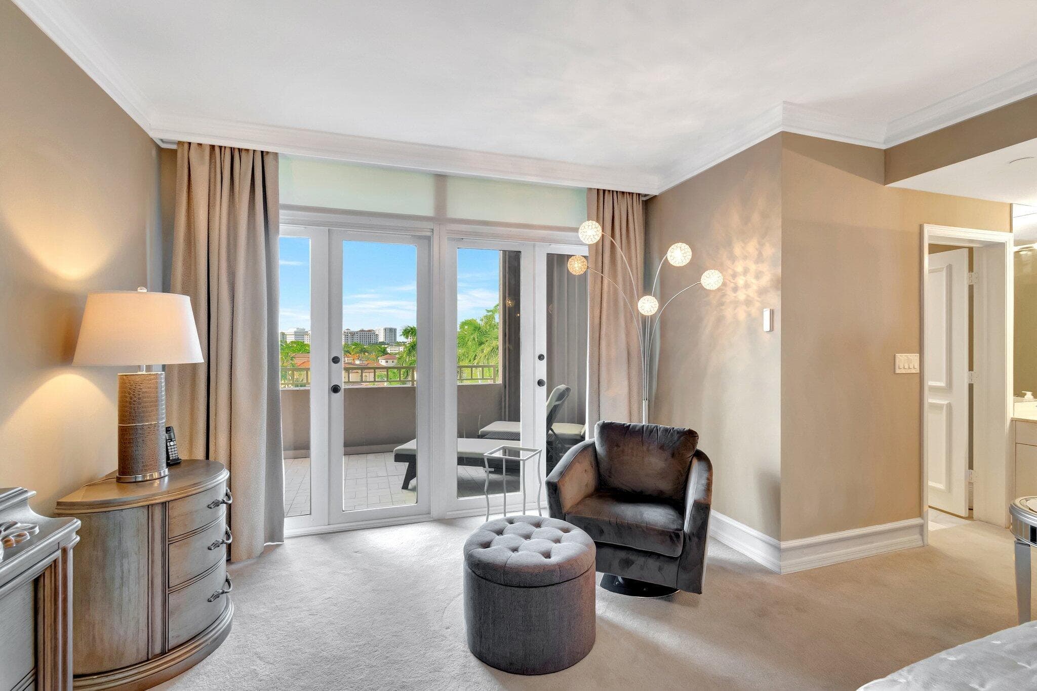 300 SE 5th Avenue 6160, Boca Raton, FL 33432 — photo 15 of 200