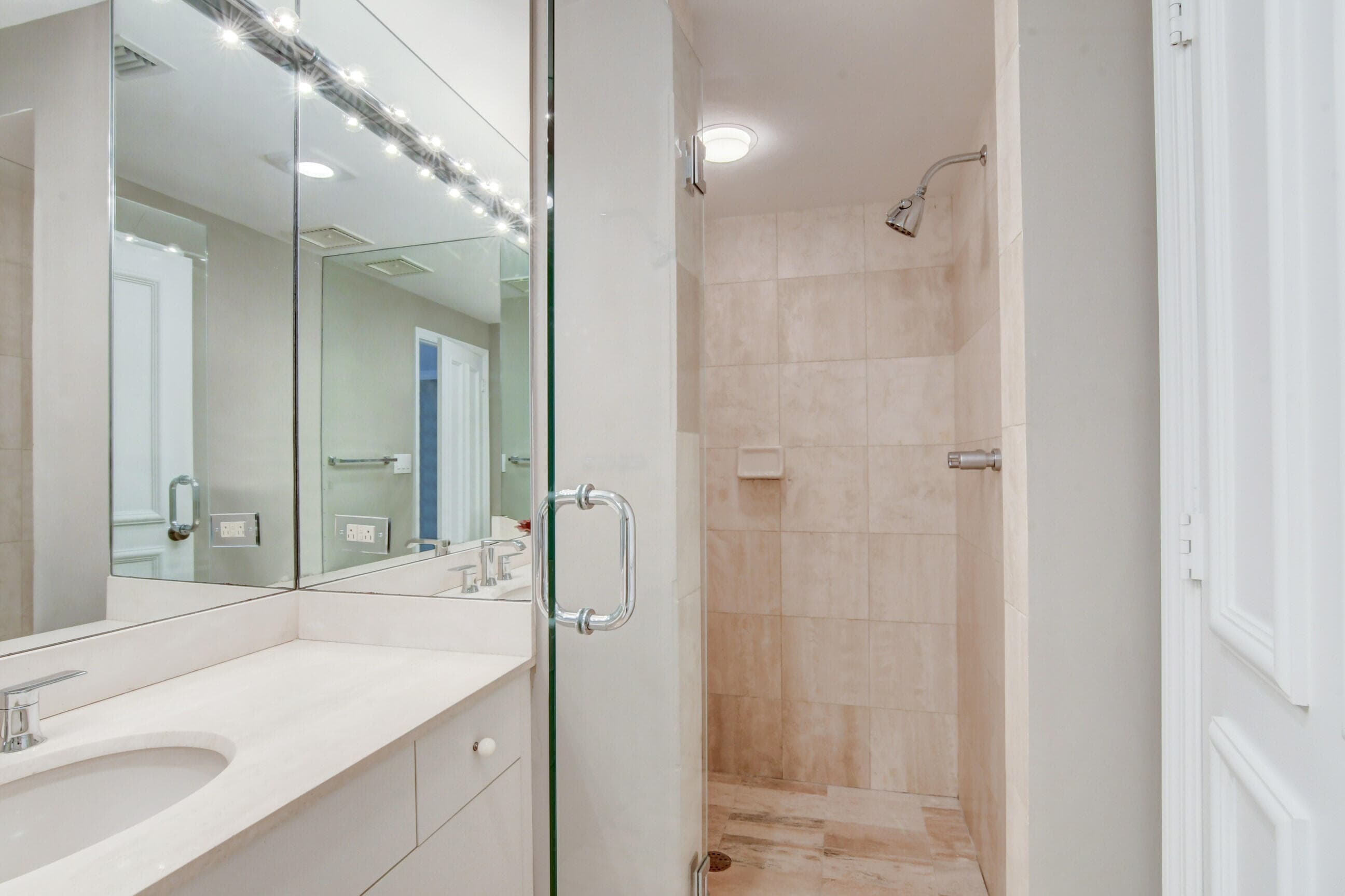 300 SE 5th Avenue 6160, Boca Raton, FL 33432 — photo 25 of 200