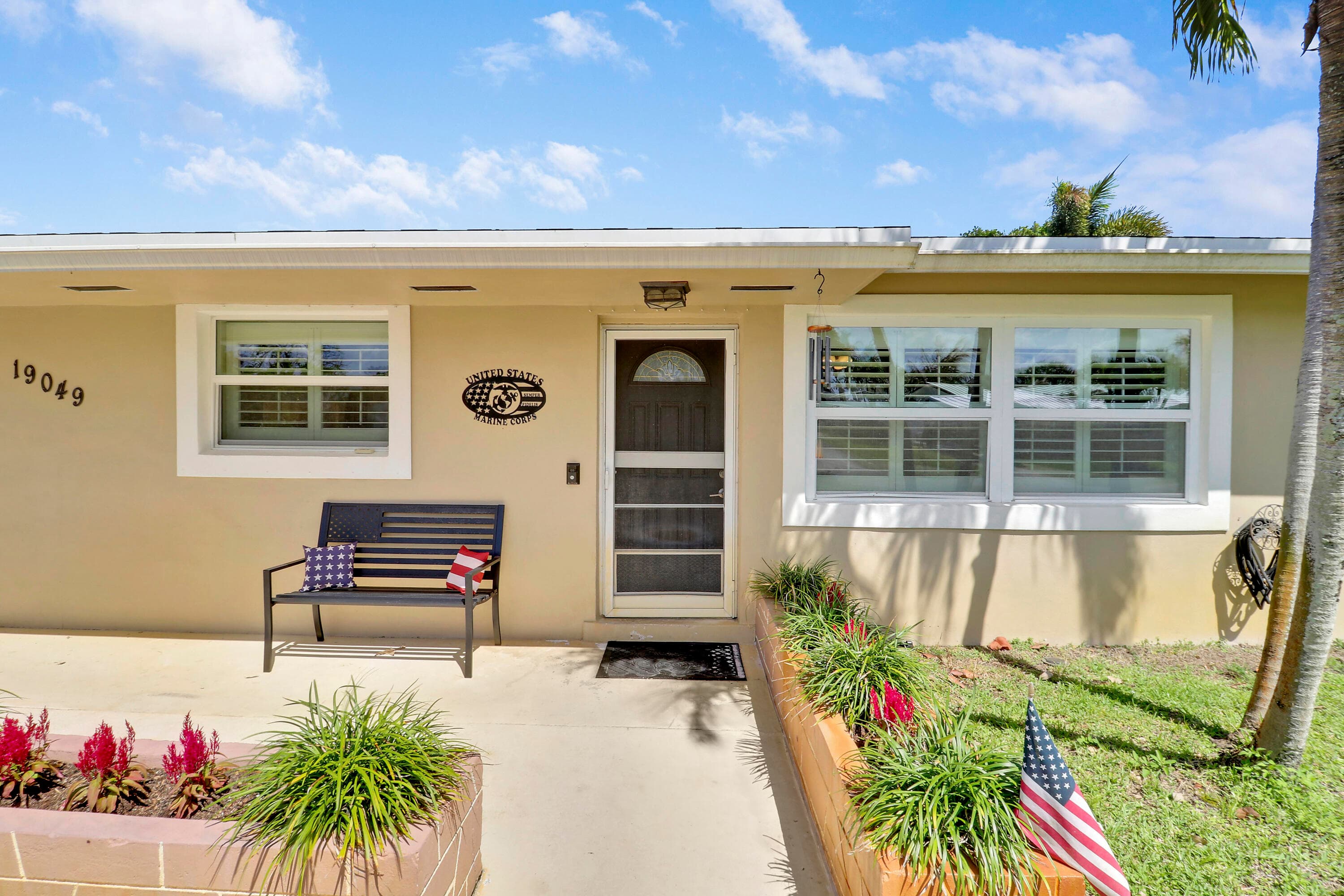 19049 SE Robert Drive, Jupiter, FL 33469 — photo 3 of 49