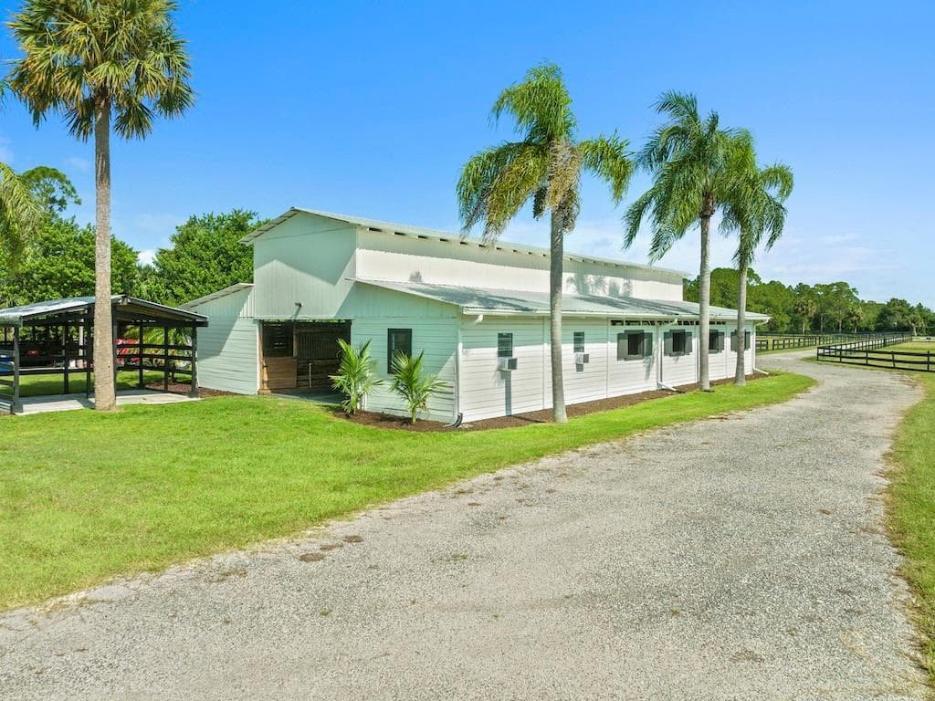 8530 8th Street, Vero Beach, FL 32968 — photo 14 of 21
