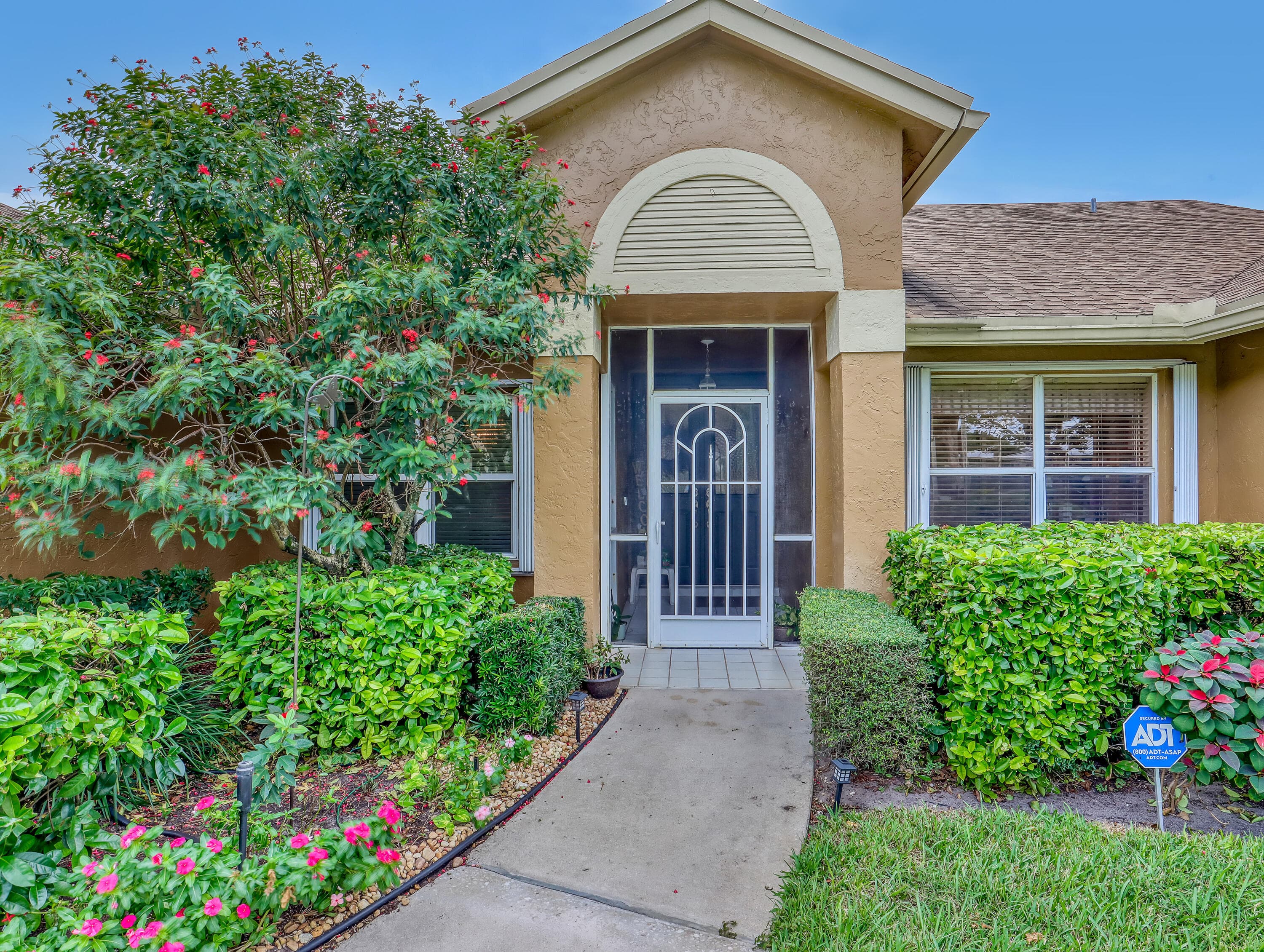 712 Golf Court, Delray Beach, FL 33445 — photo 4 of 93