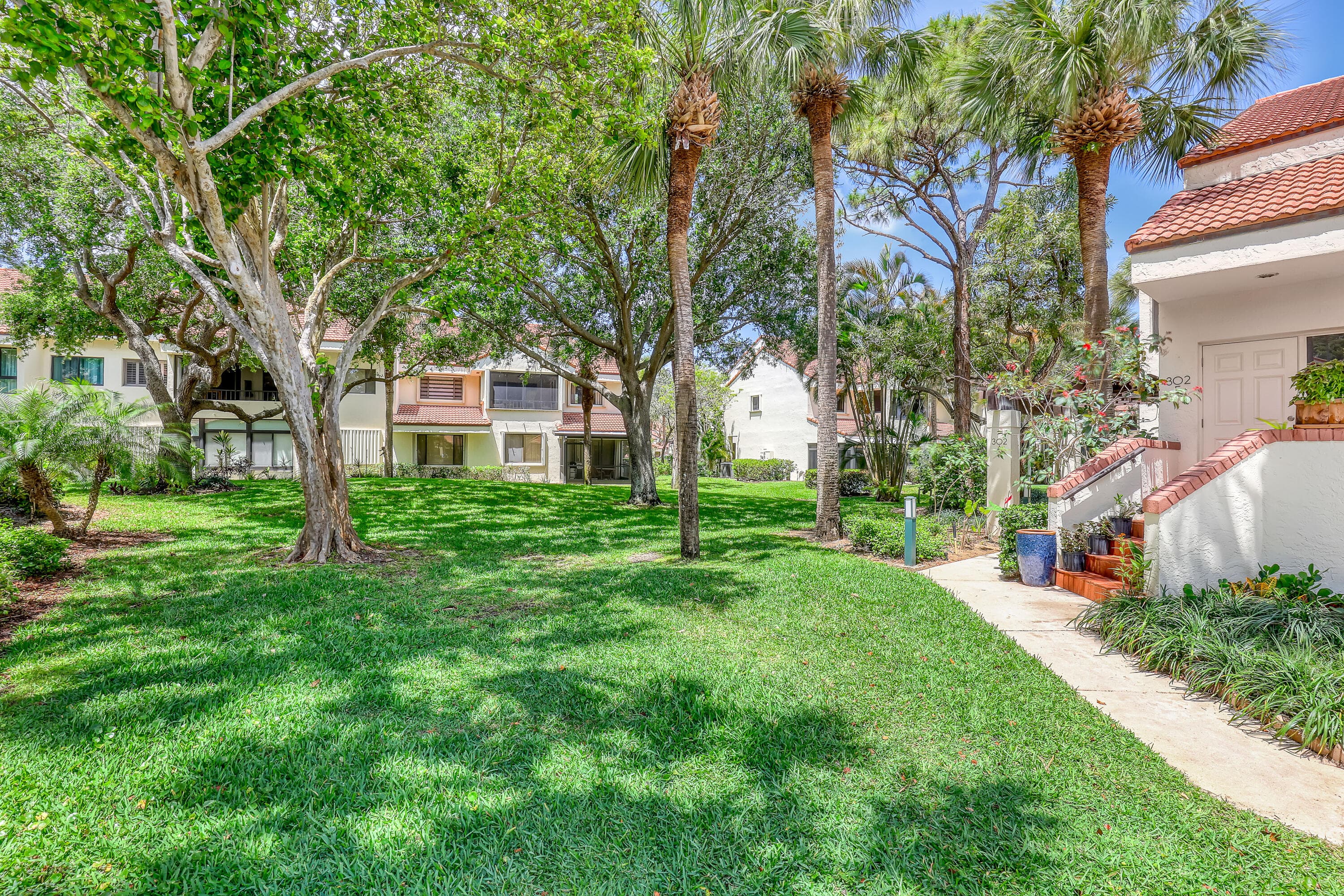 302 Sea Oats Drive E, Juno Beach, FL 33408 — photo 30 of 41